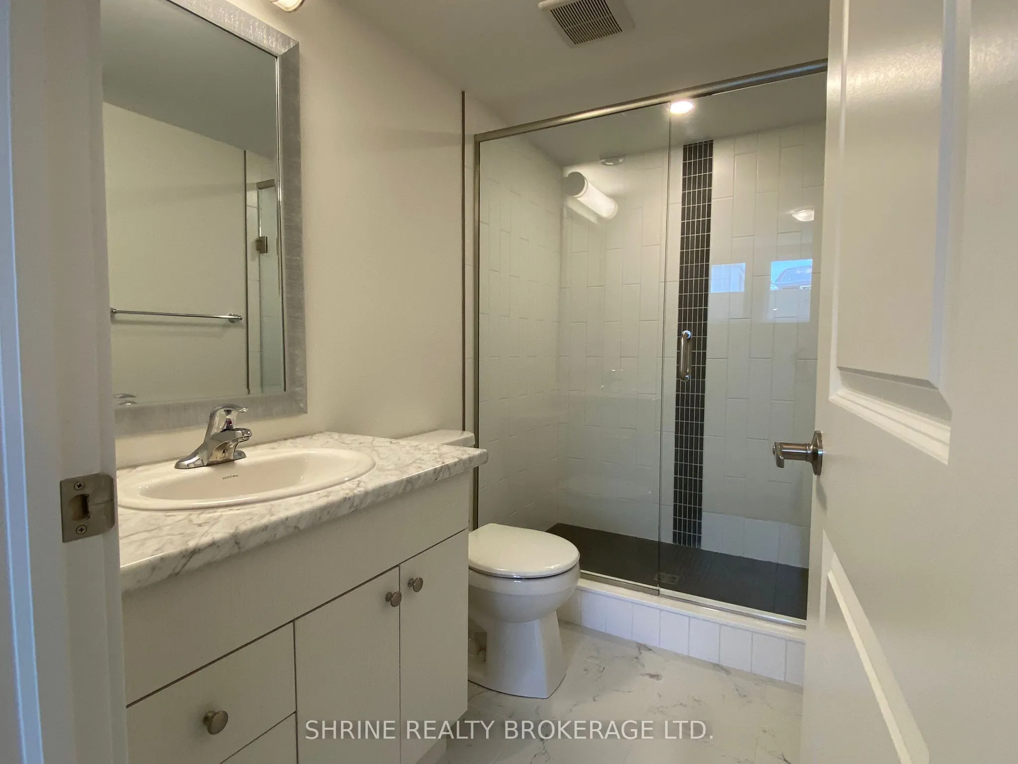 234 Edgevalley Road, #29