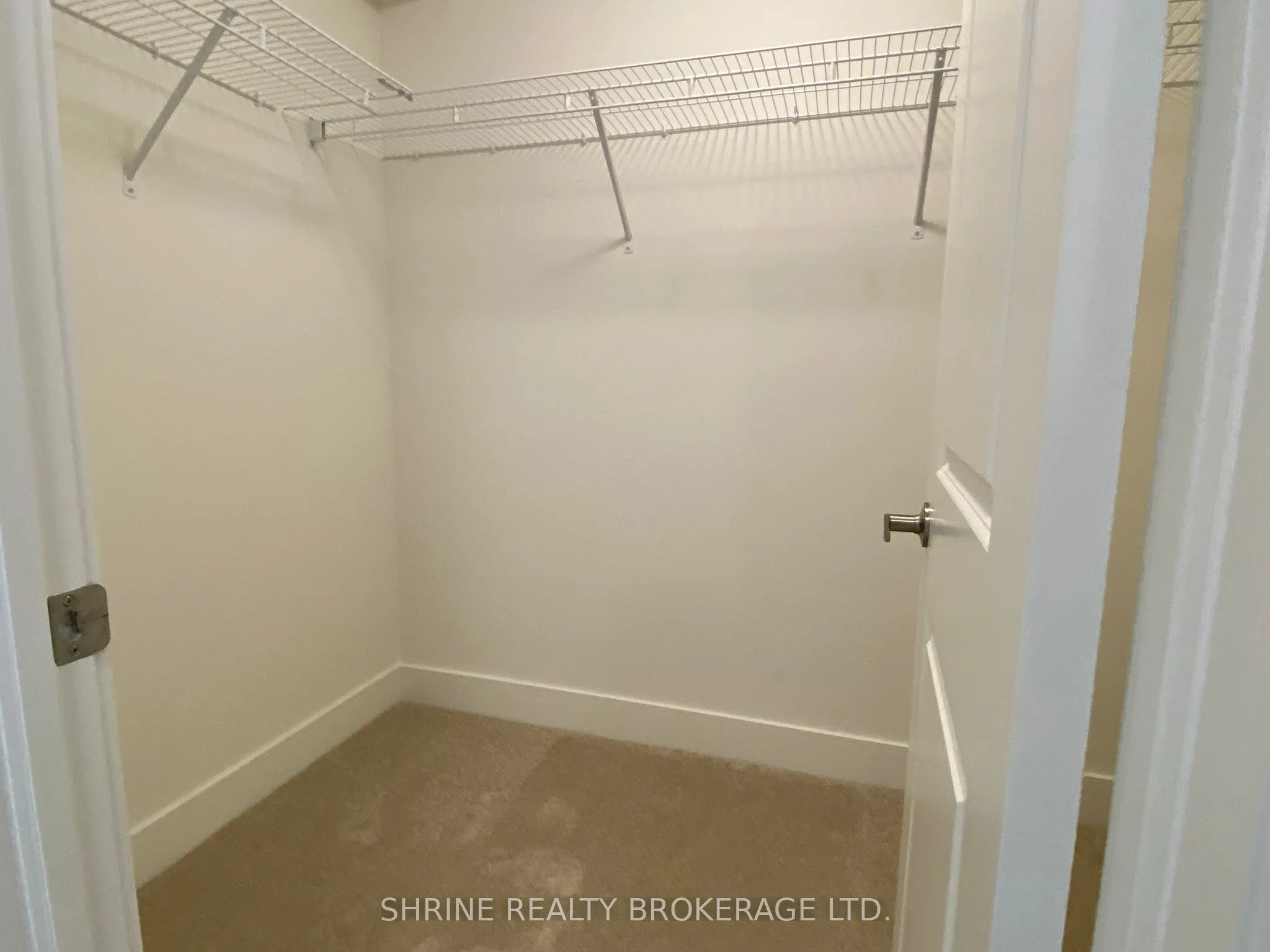 234 Edgevalley Road, #29