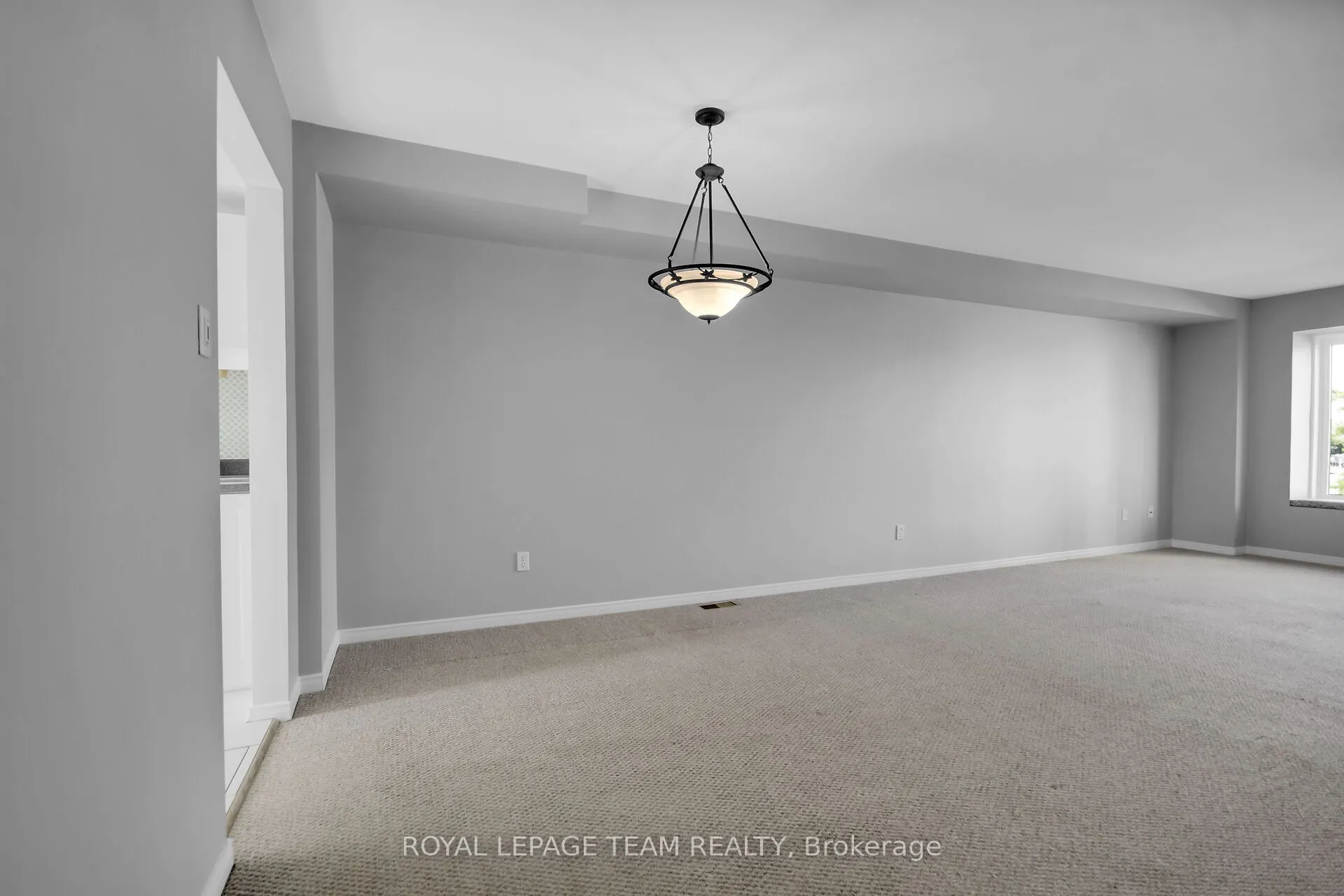 89 Thornbury Crescent