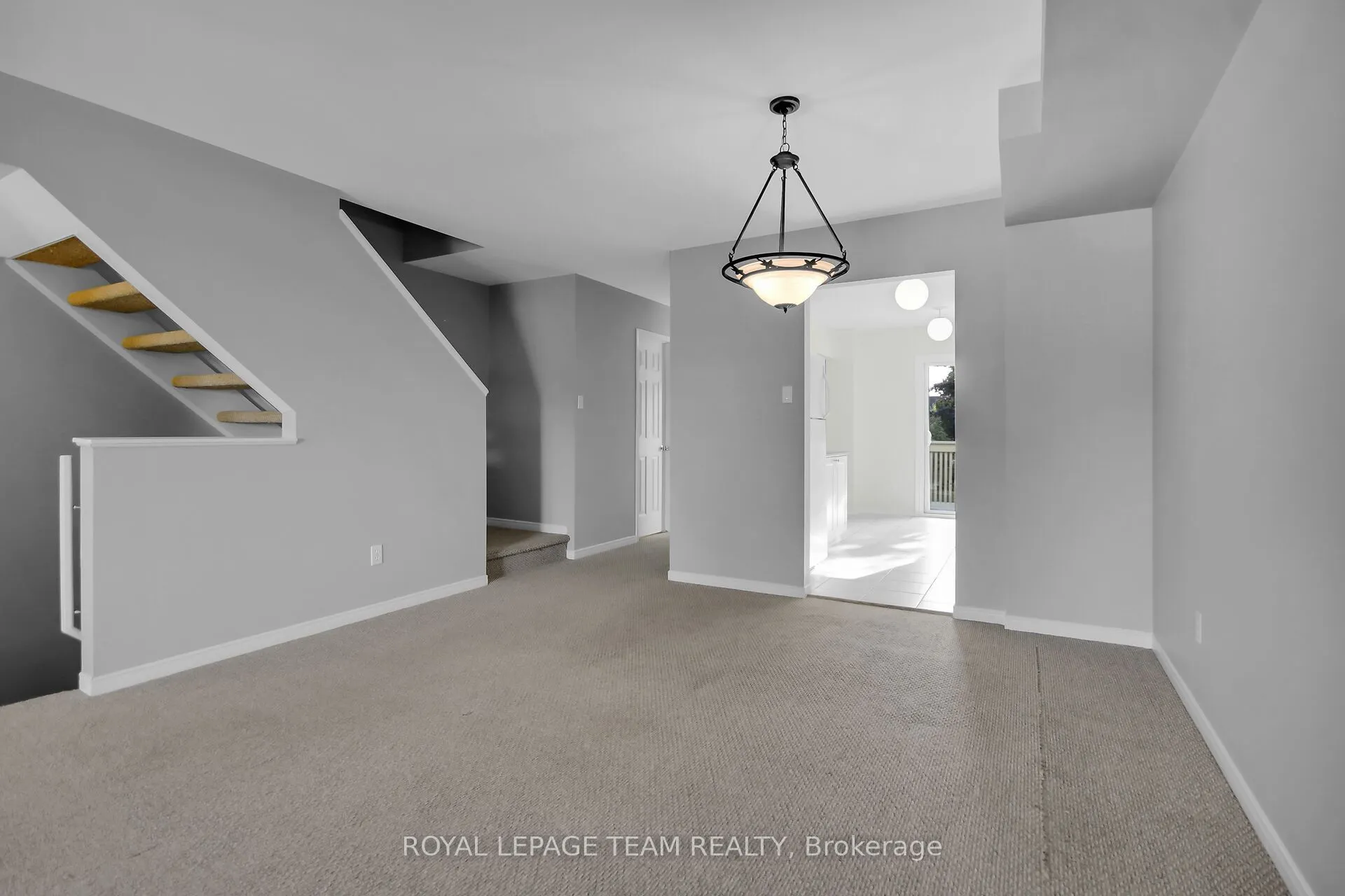 89 Thornbury Crescent