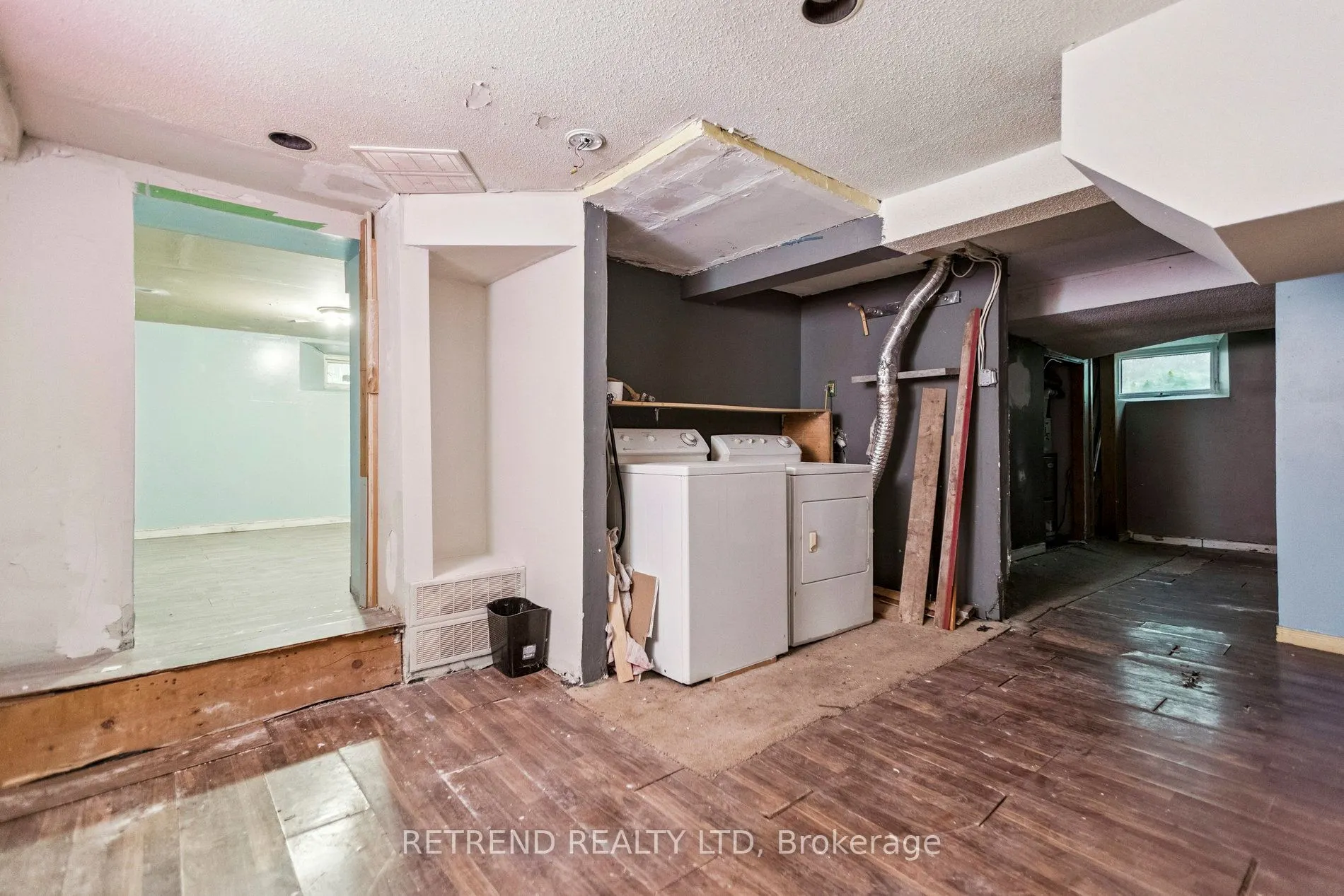 219 Erie Avenue