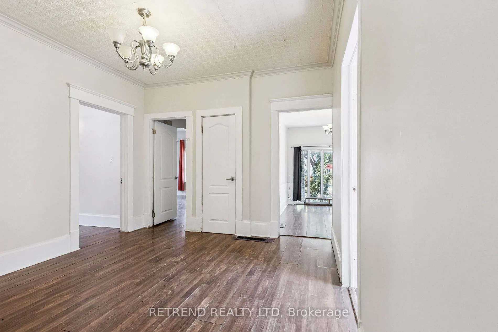 219 Erie Avenue