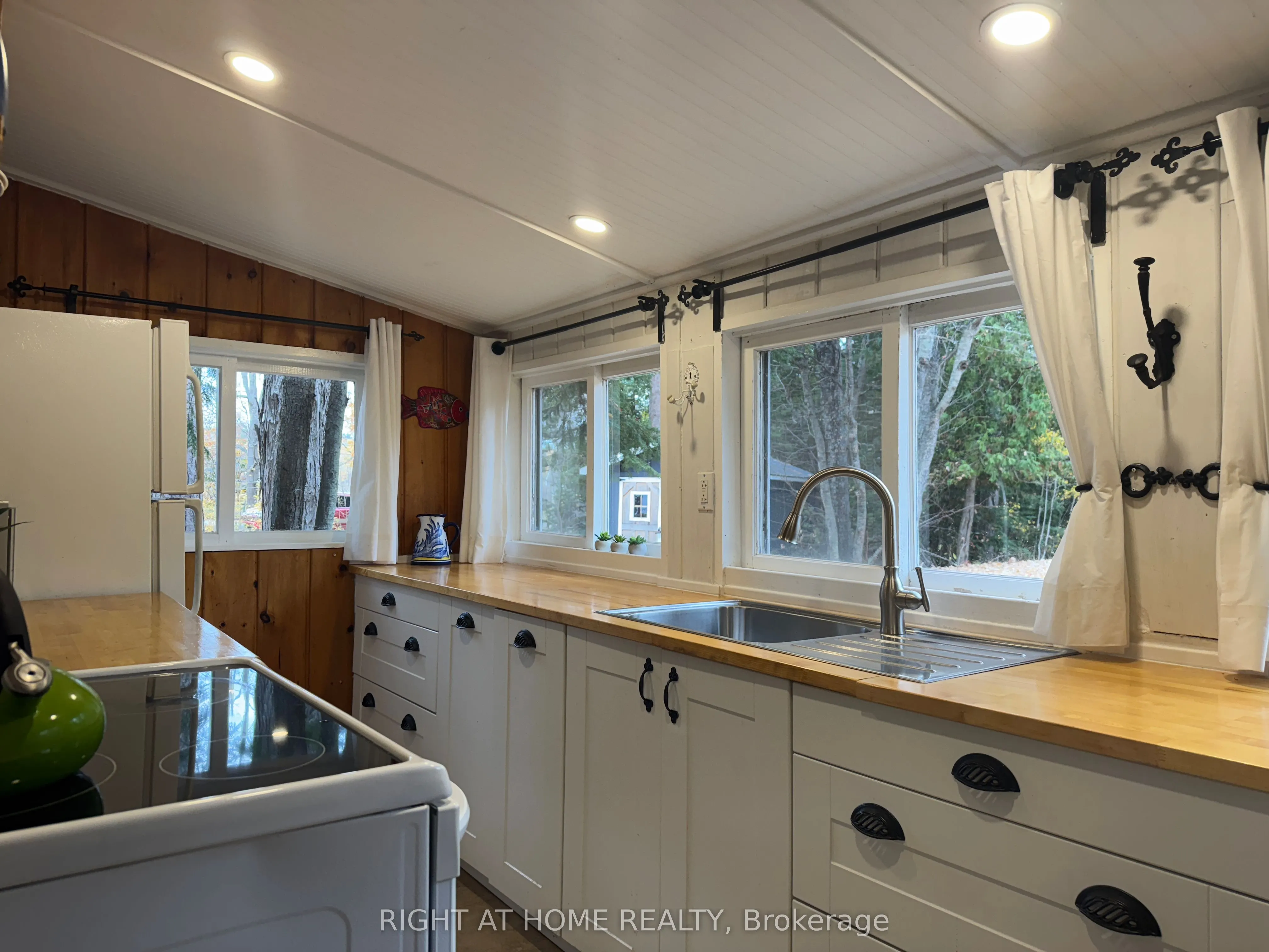 549 Red Rock Rd Road