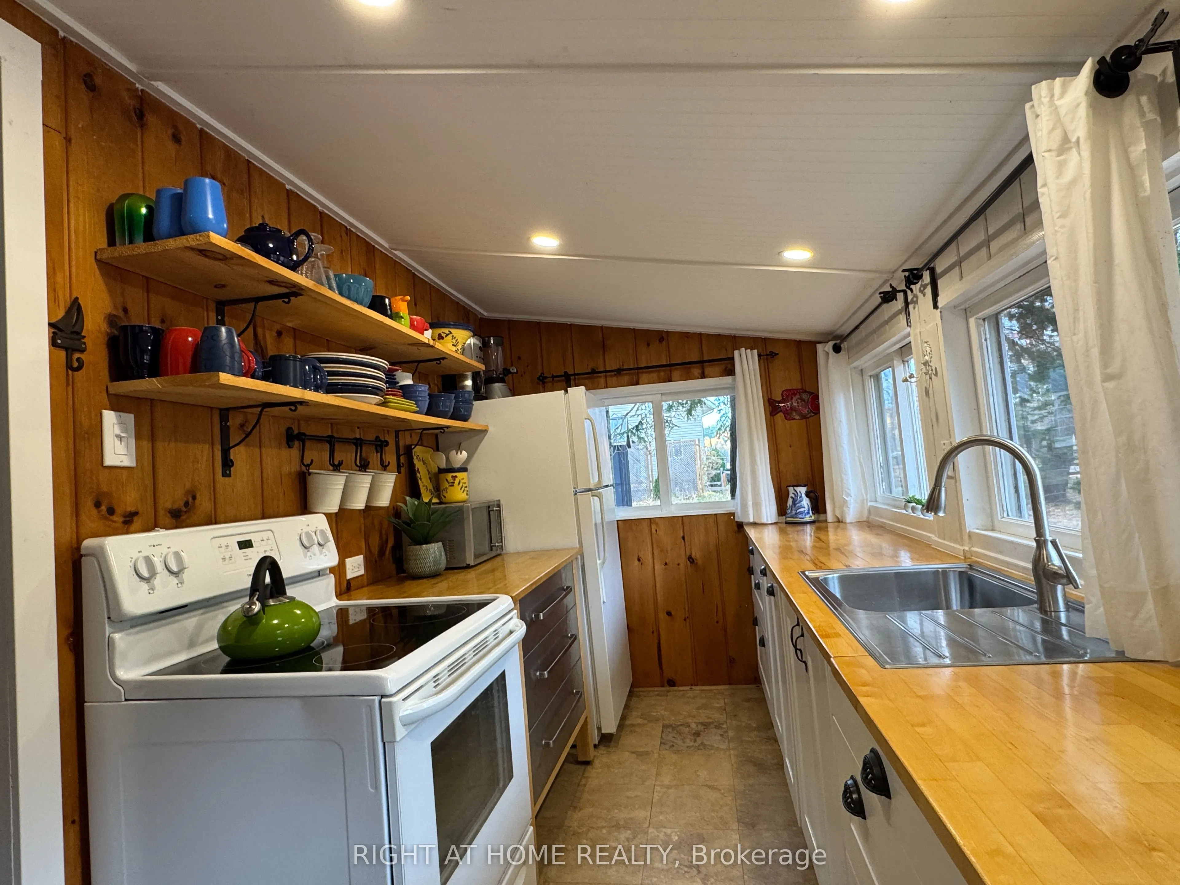 549 Red Rock Rd Road