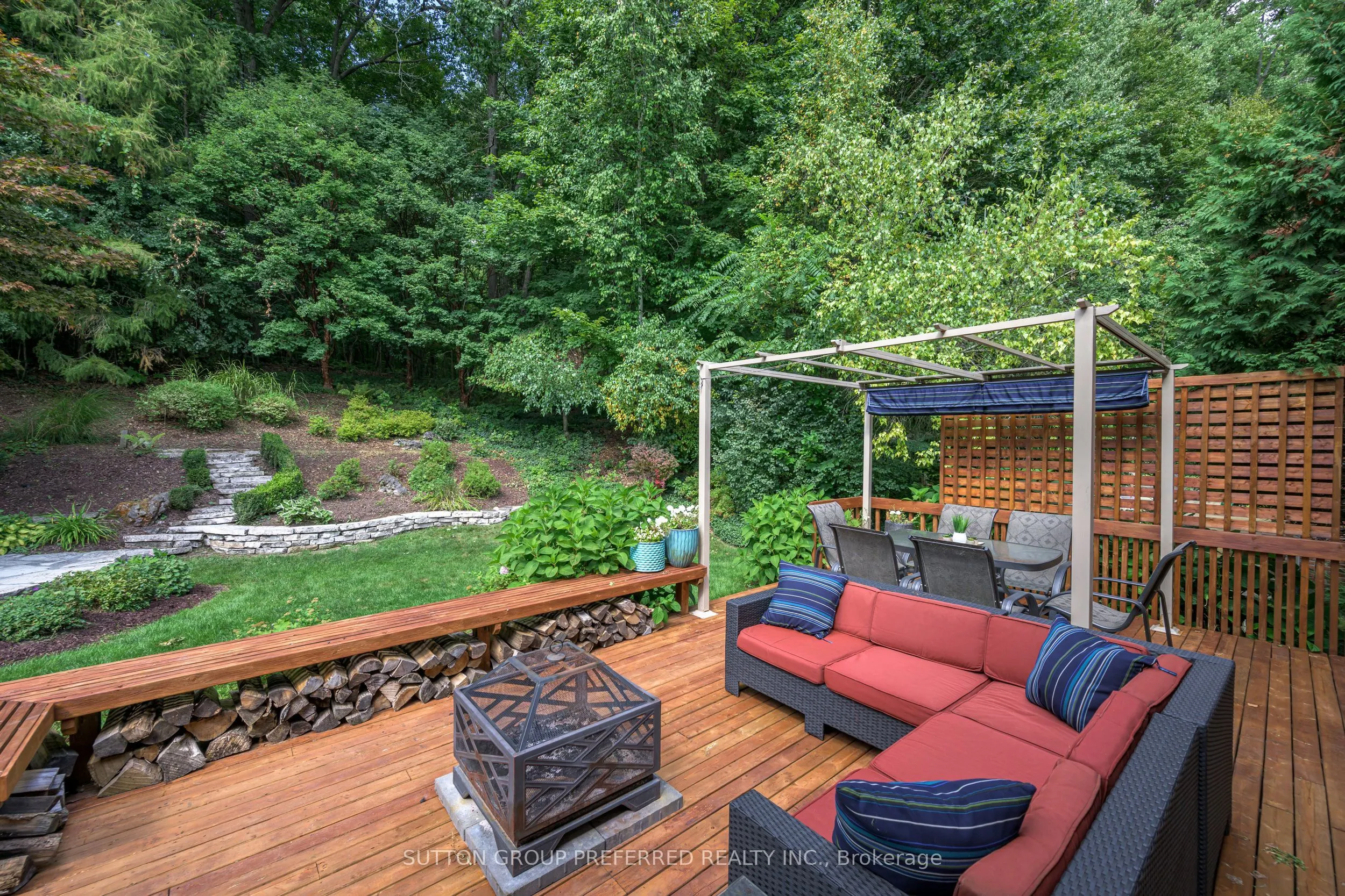22 Mapleton Place