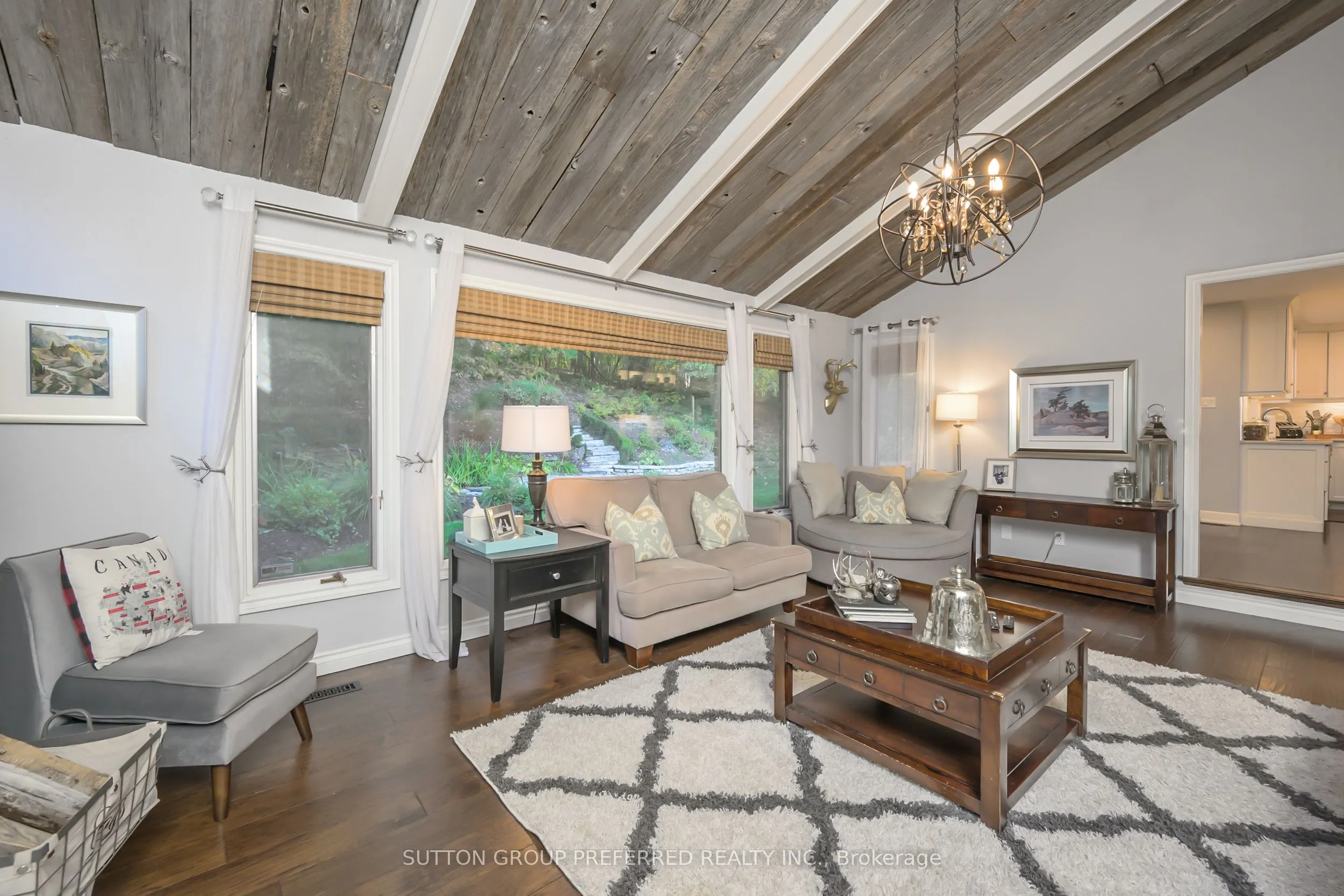 22 Mapleton Place