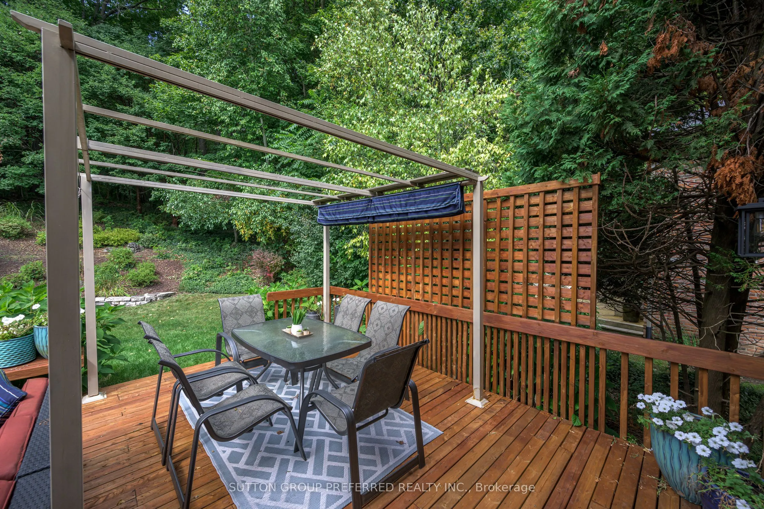 22 Mapleton Place