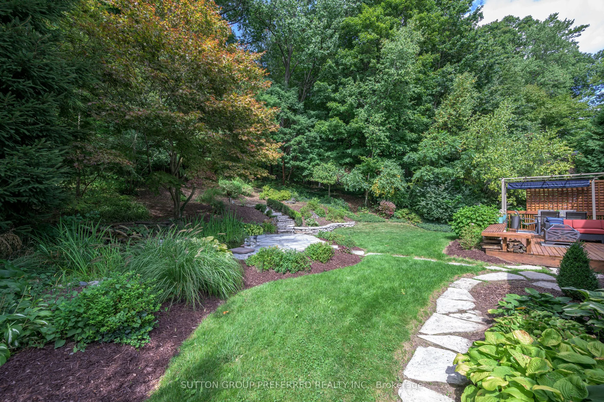 22 Mapleton Place