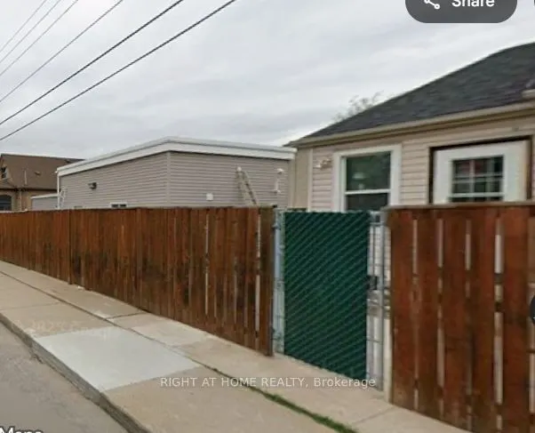 85 & 85R Robins Avenue