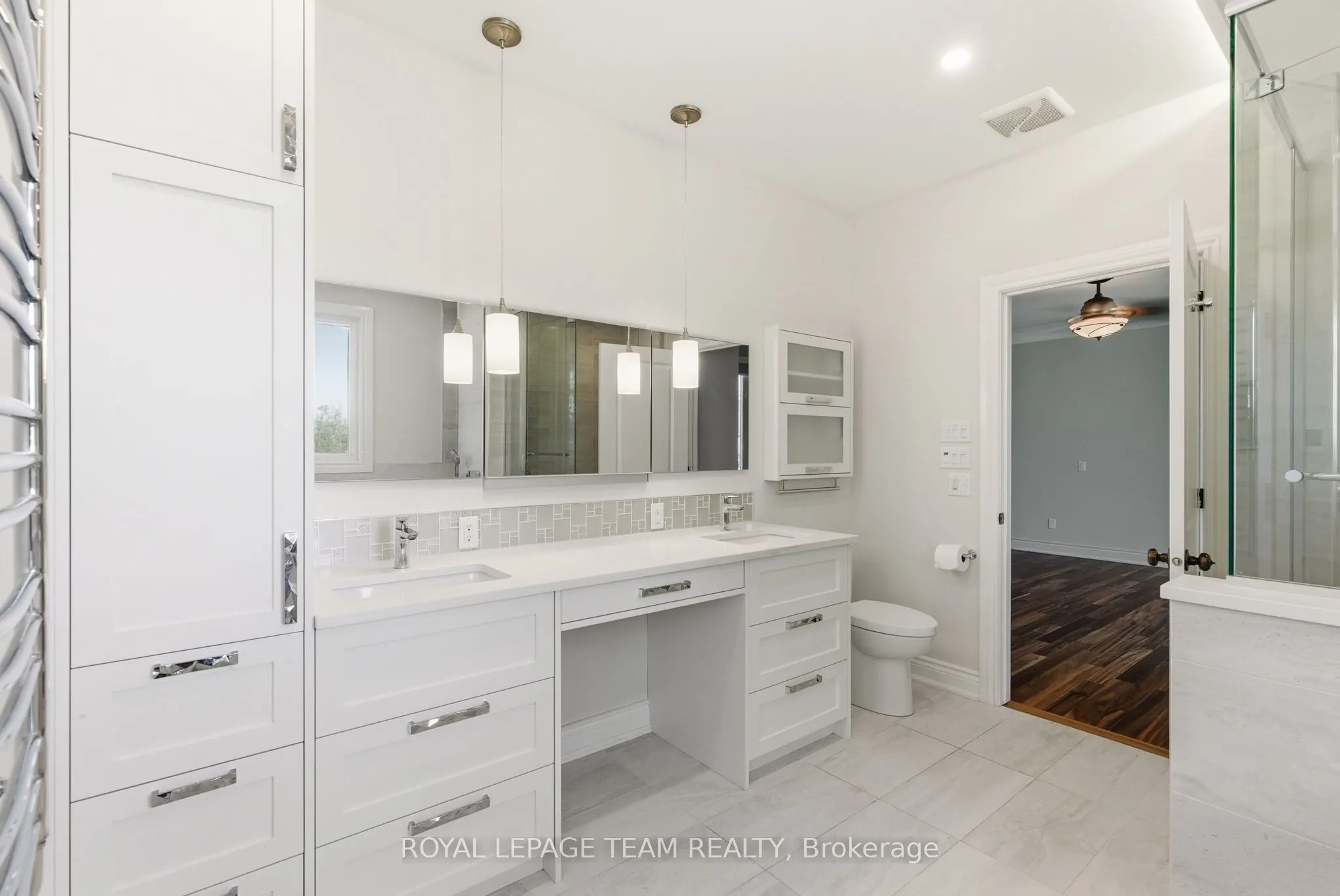 6903 Lake Forest Walk
