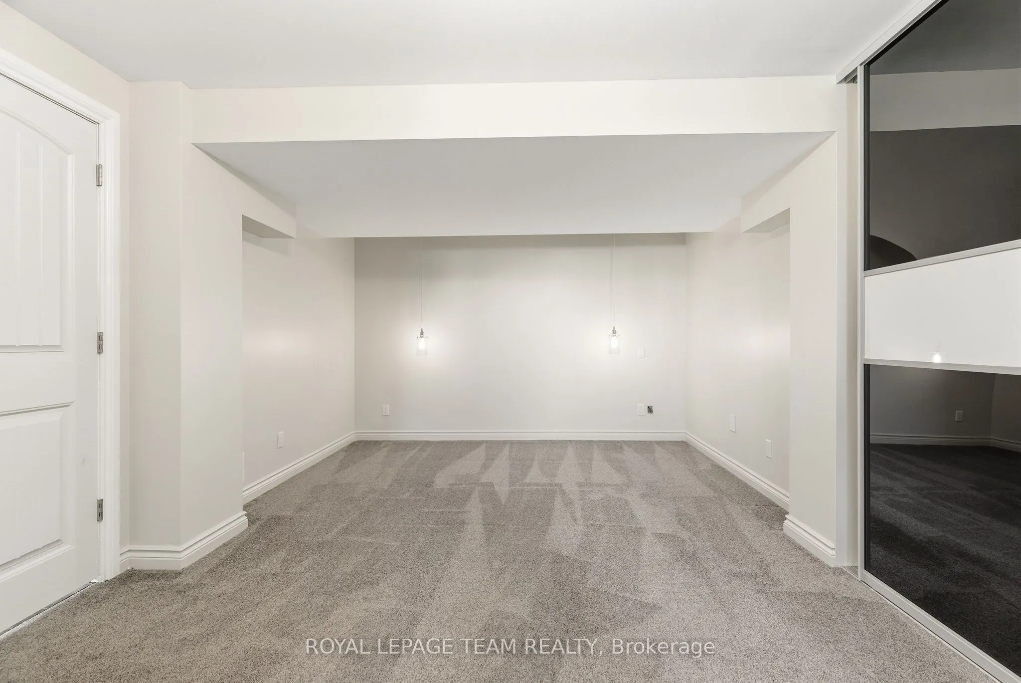 6903 Lake Forest Walk