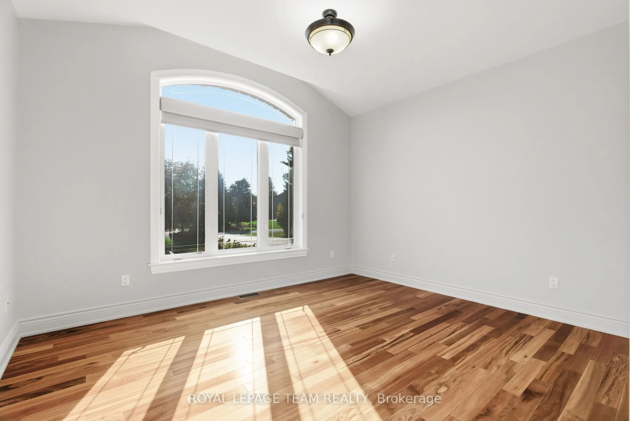 6903 Lake Forest Walk