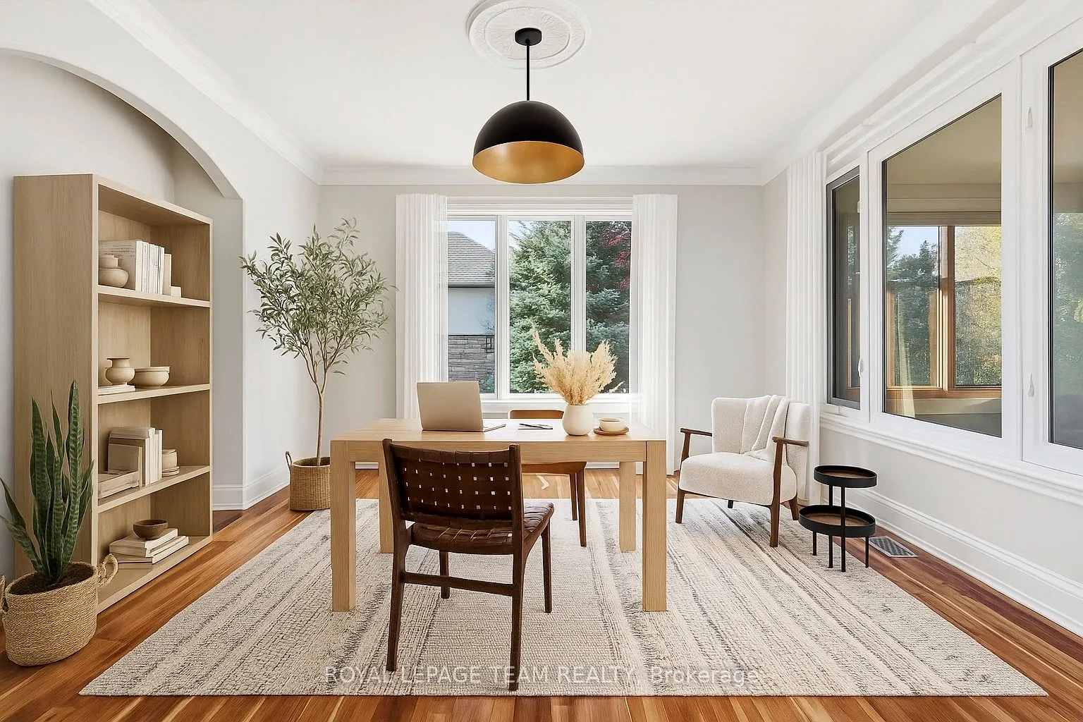 6903 Lake Forest Walk