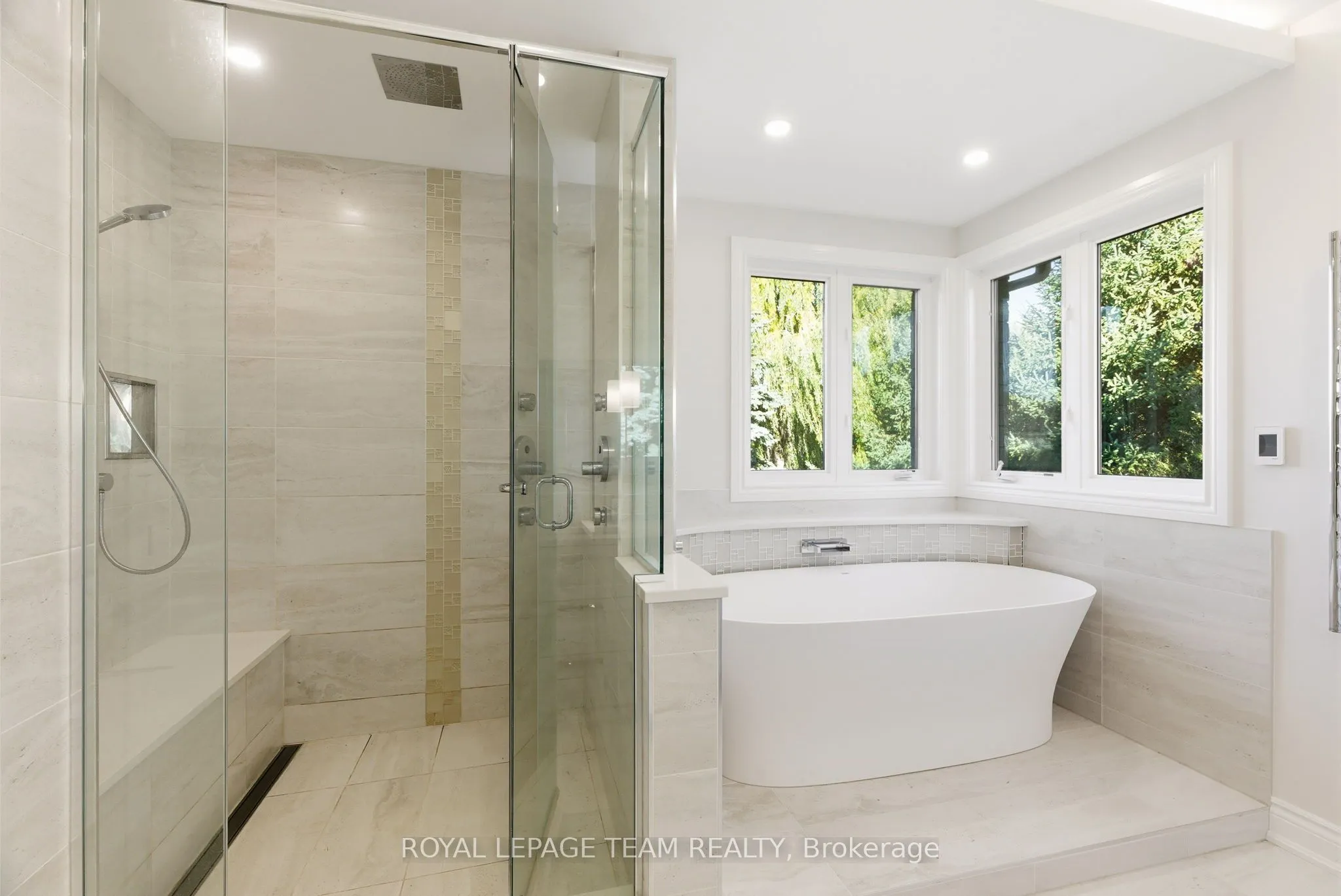 6903 Lake Forest Walk