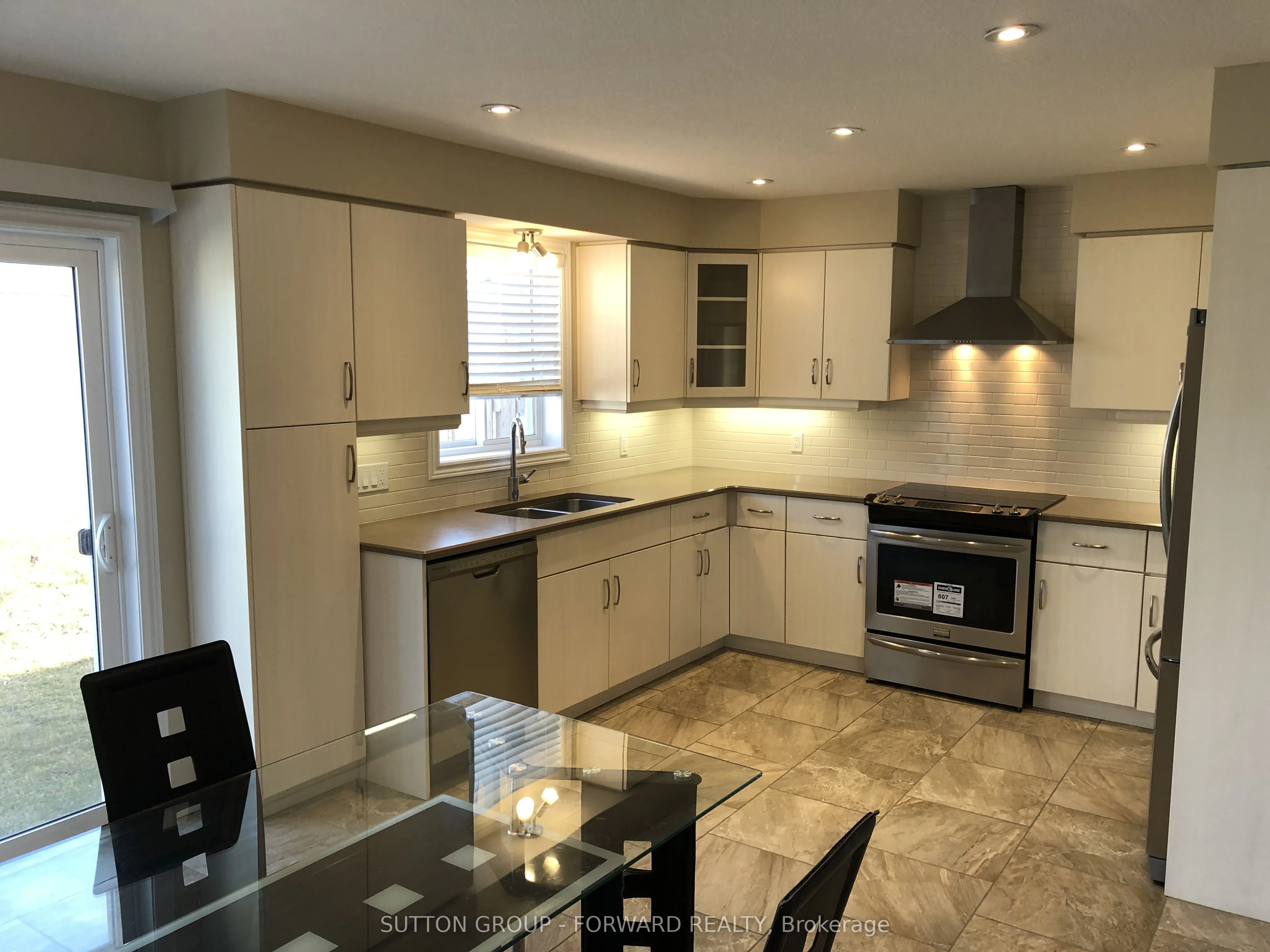 1220 Riverbend Road, #69