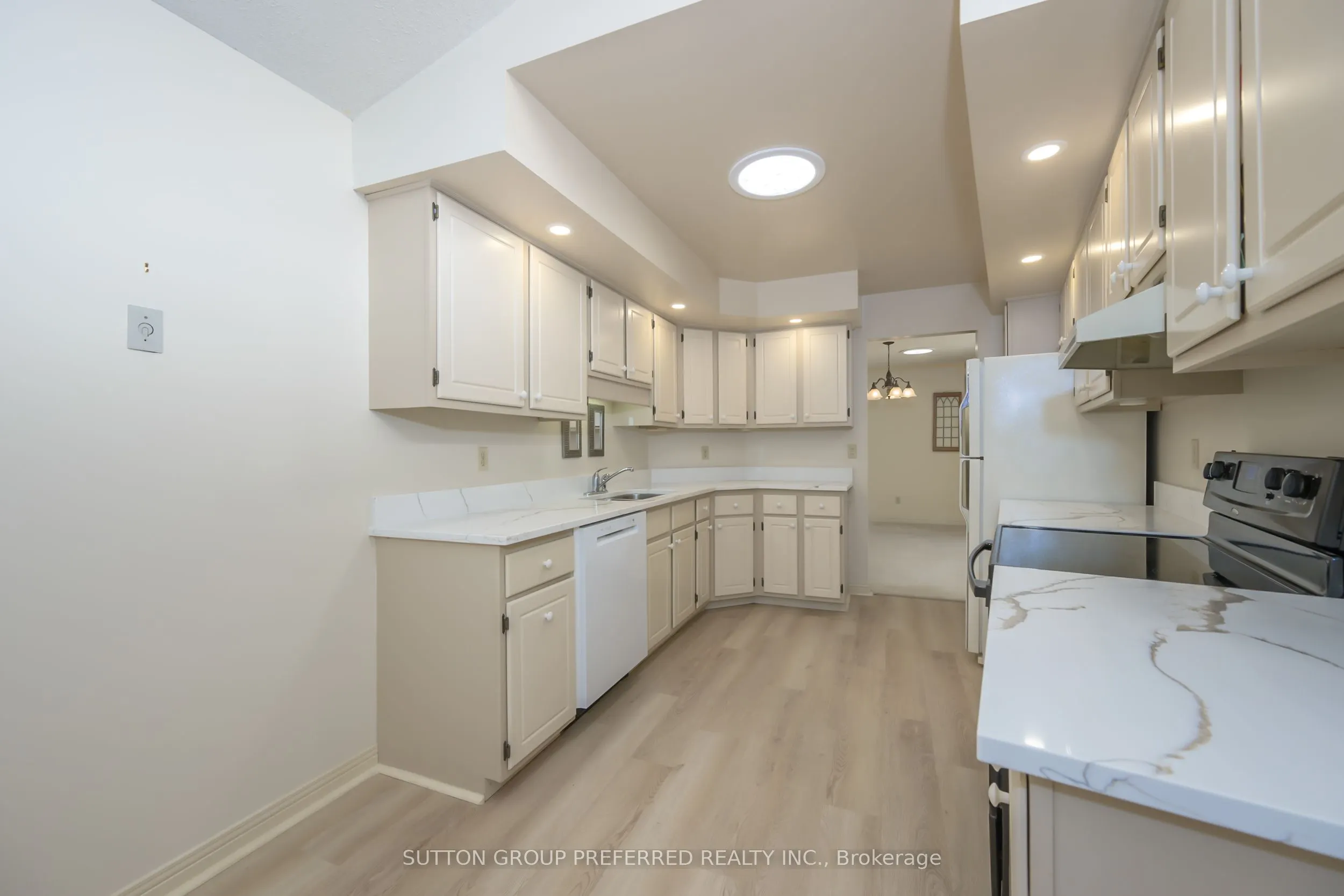 50 Fiddlers Green Road, #51