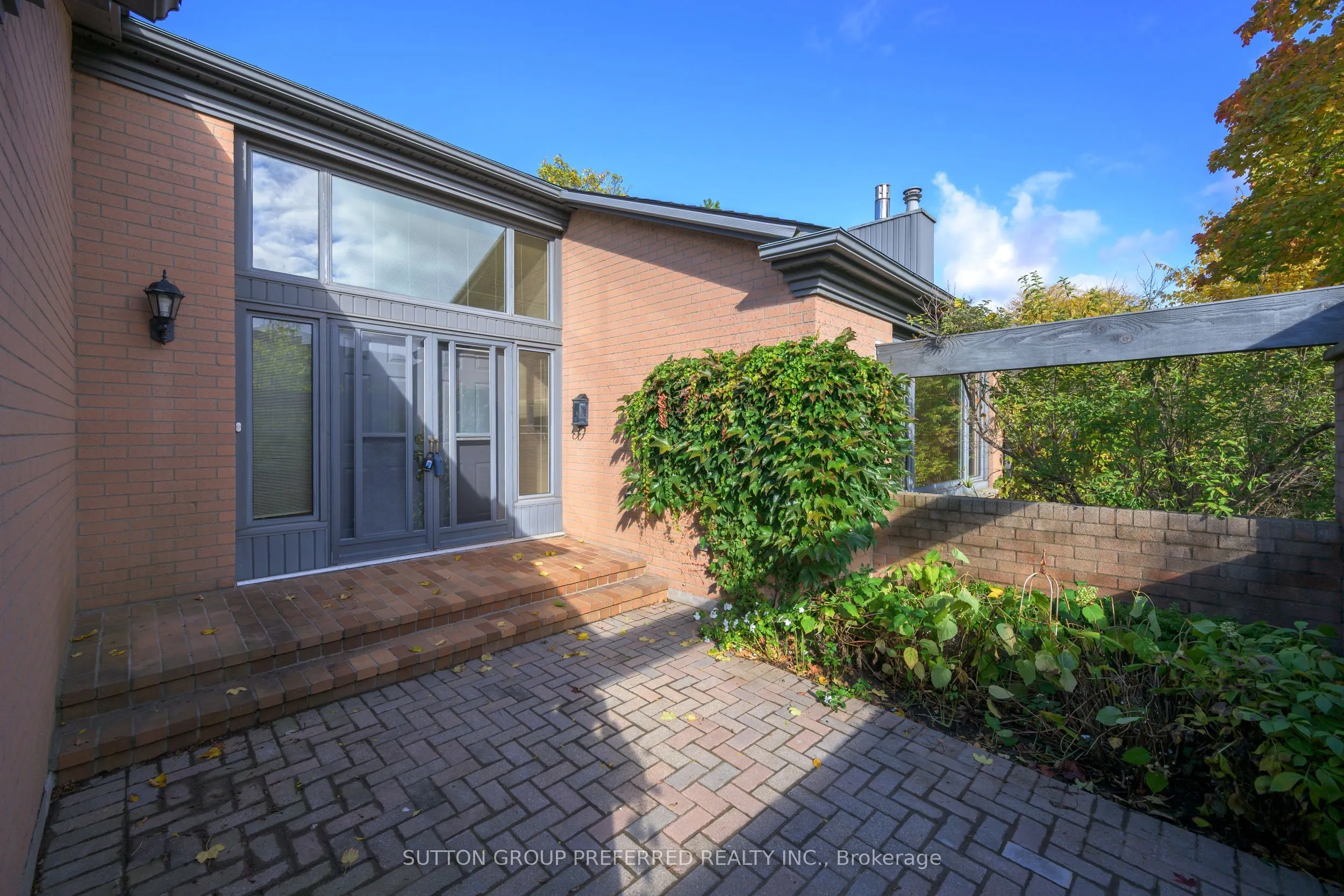 50 Fiddlers Green Road, #51