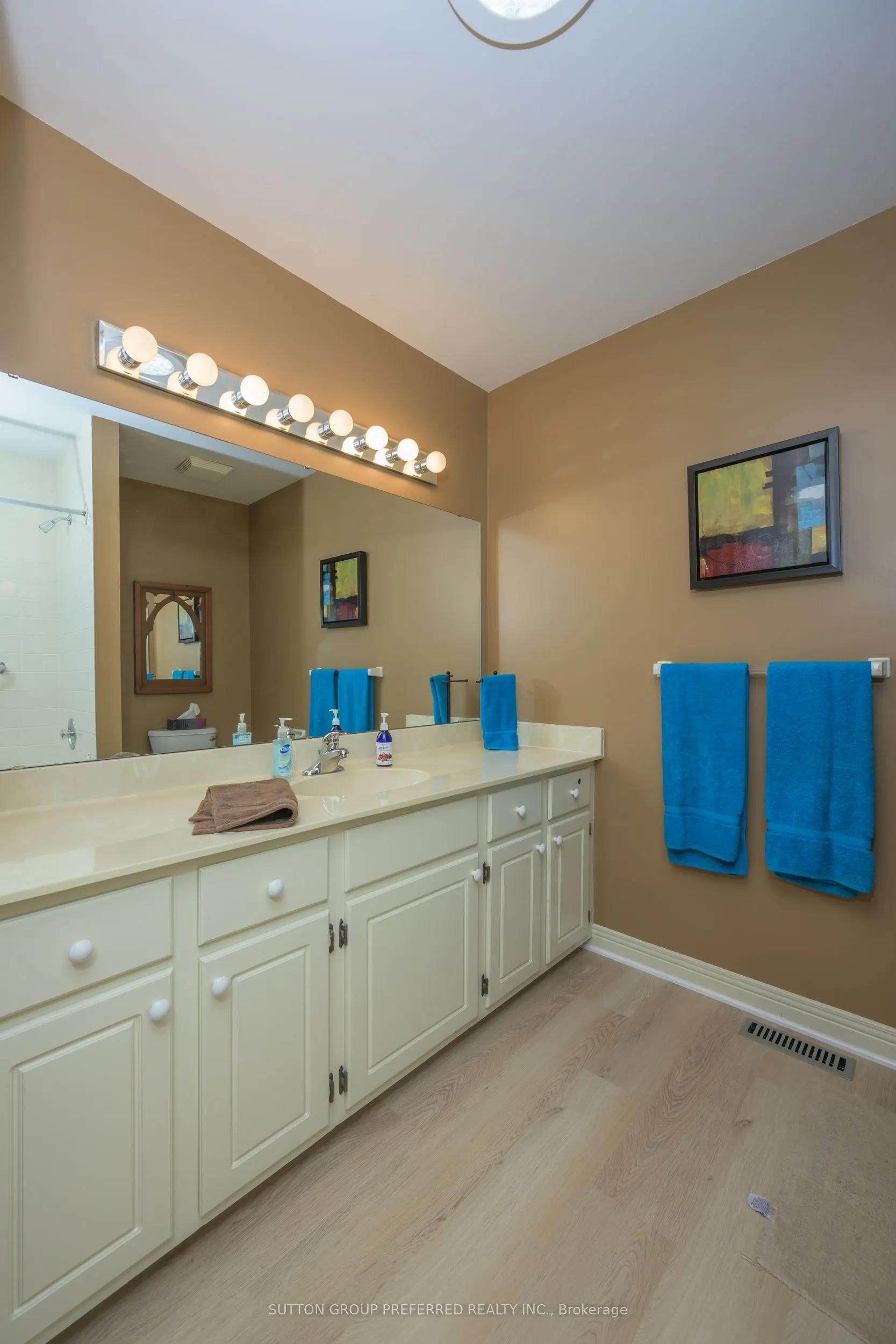 50 Fiddlers Green Road, #51