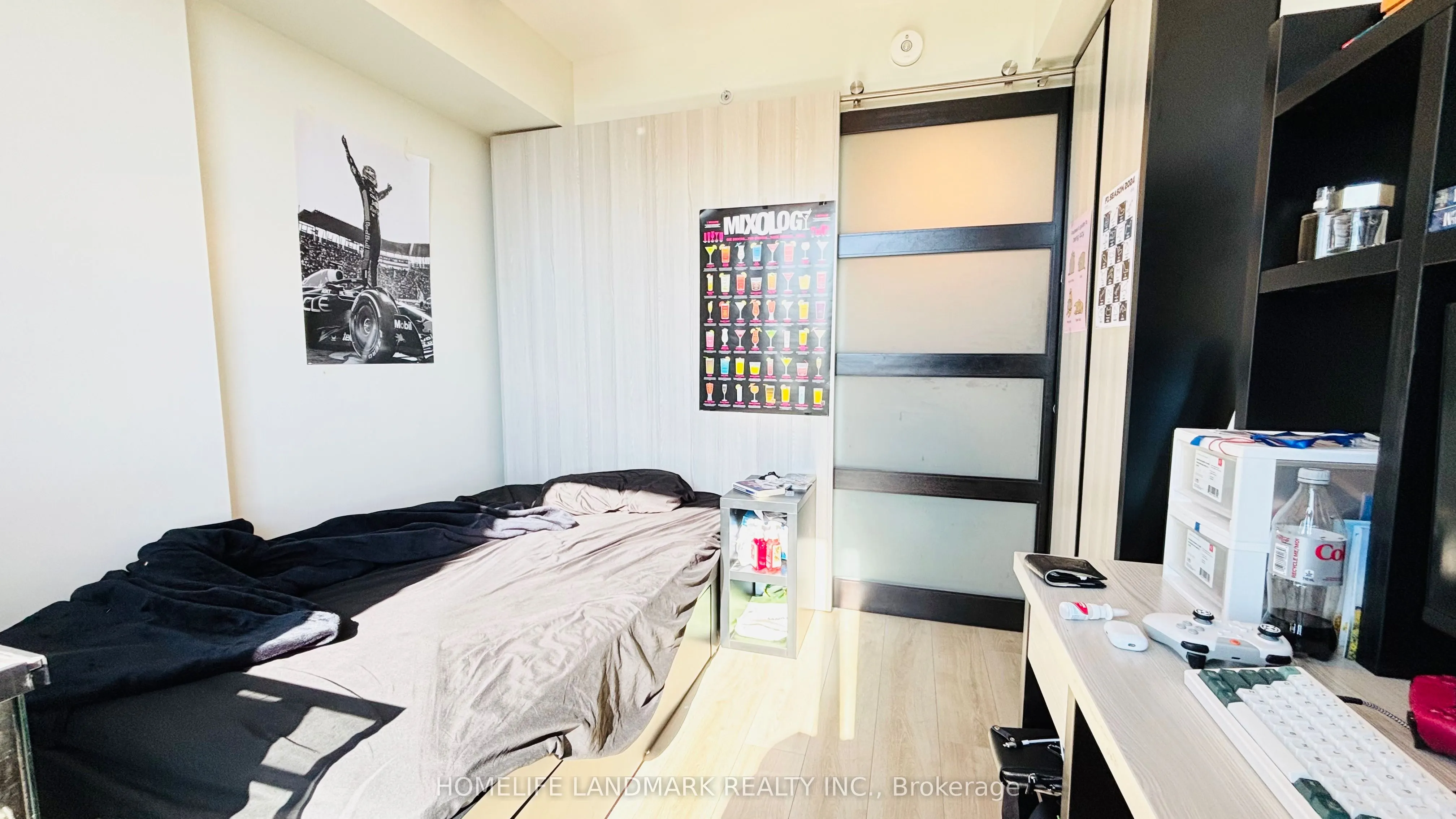 145 Columbia Street W, #1536