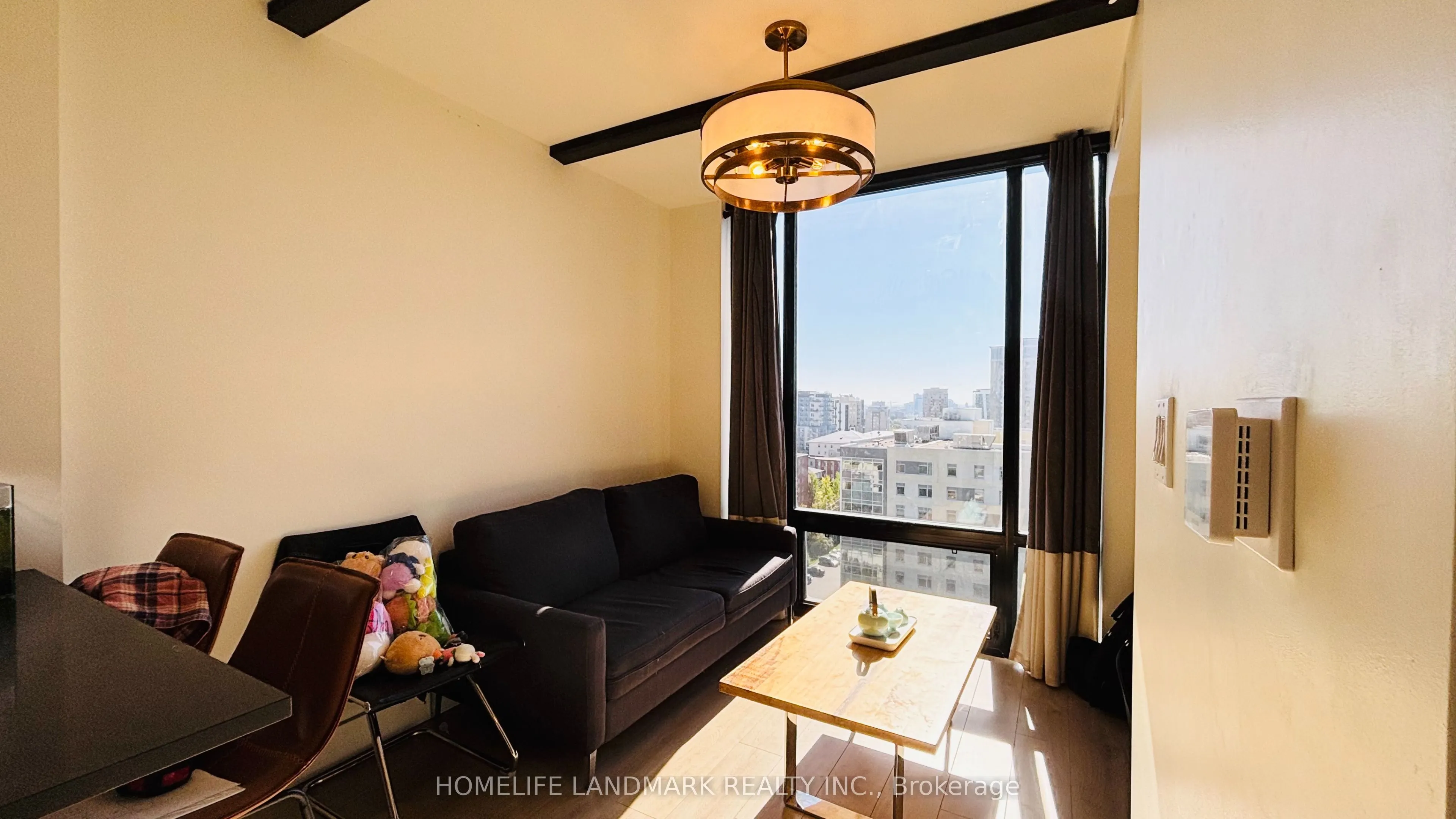 145 Columbia Street W, #1536
