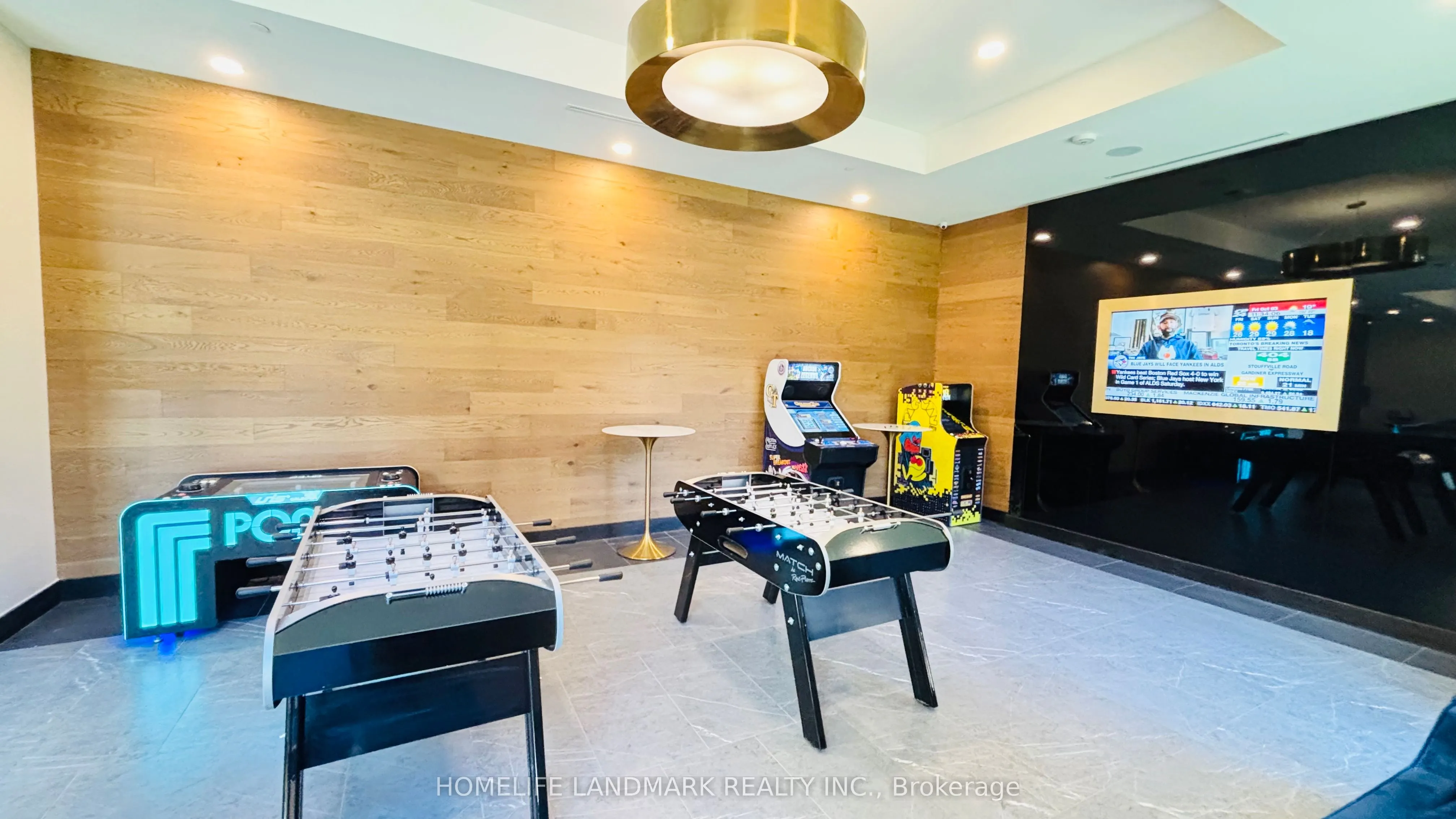 145 Columbia Street W, #1536
