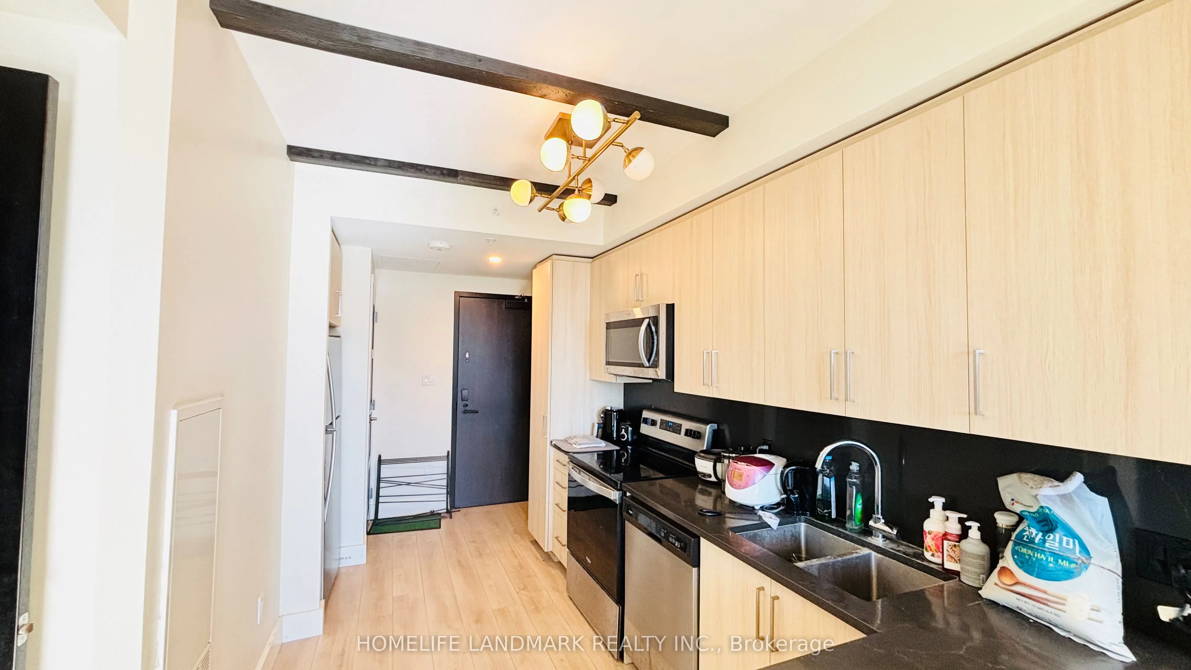 145 Columbia Street W, #1536