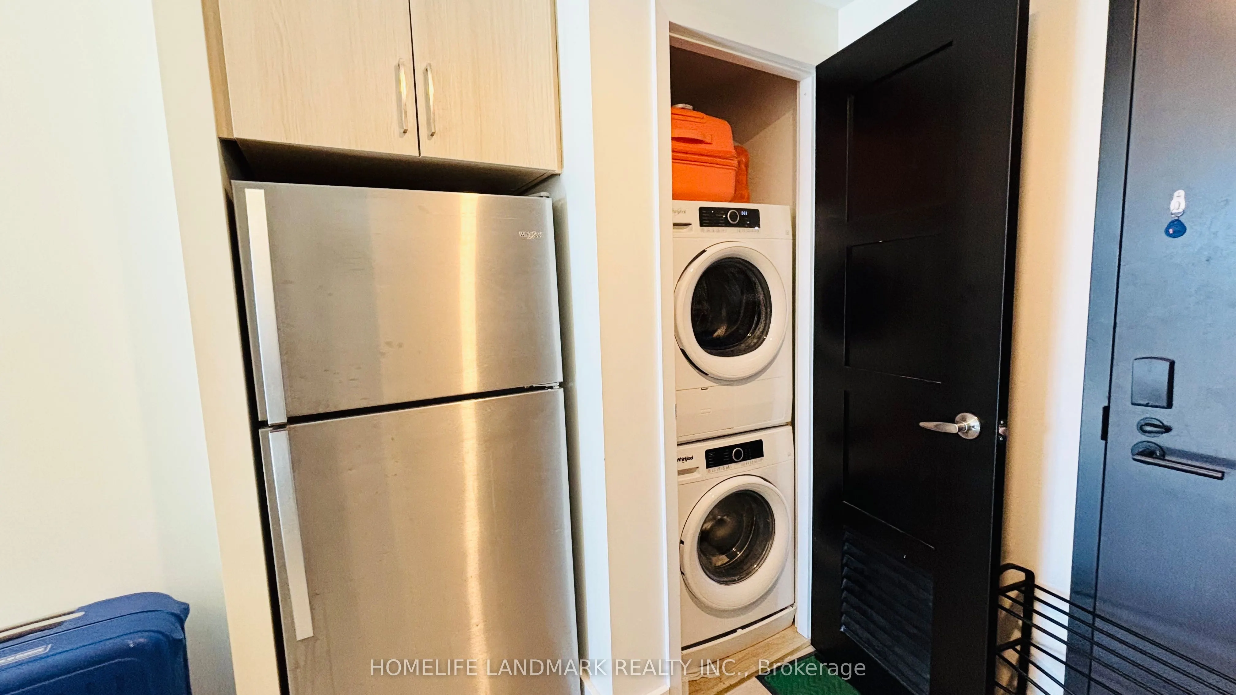 145 Columbia Street W, #1536