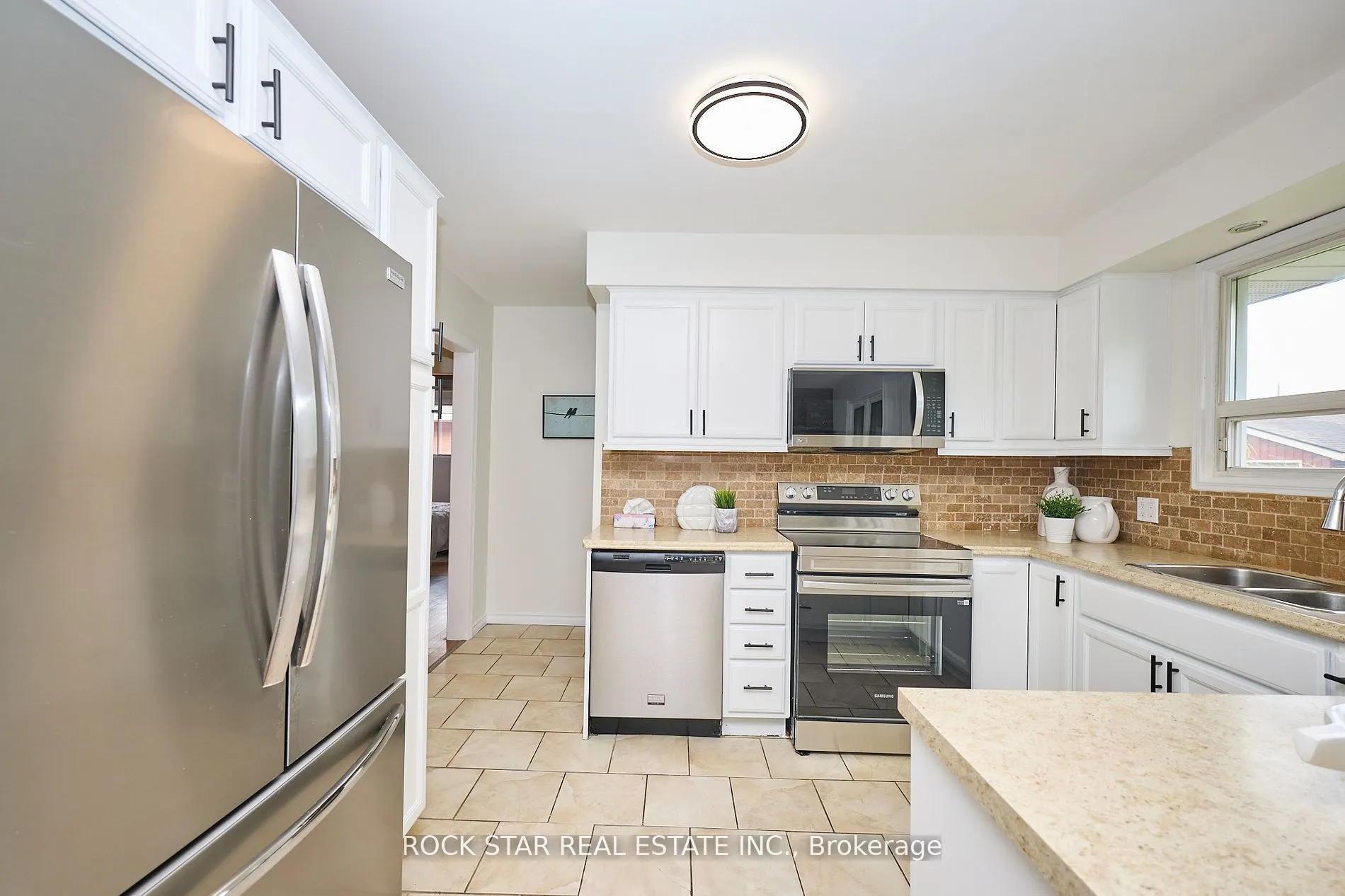 7 Joanna Drive