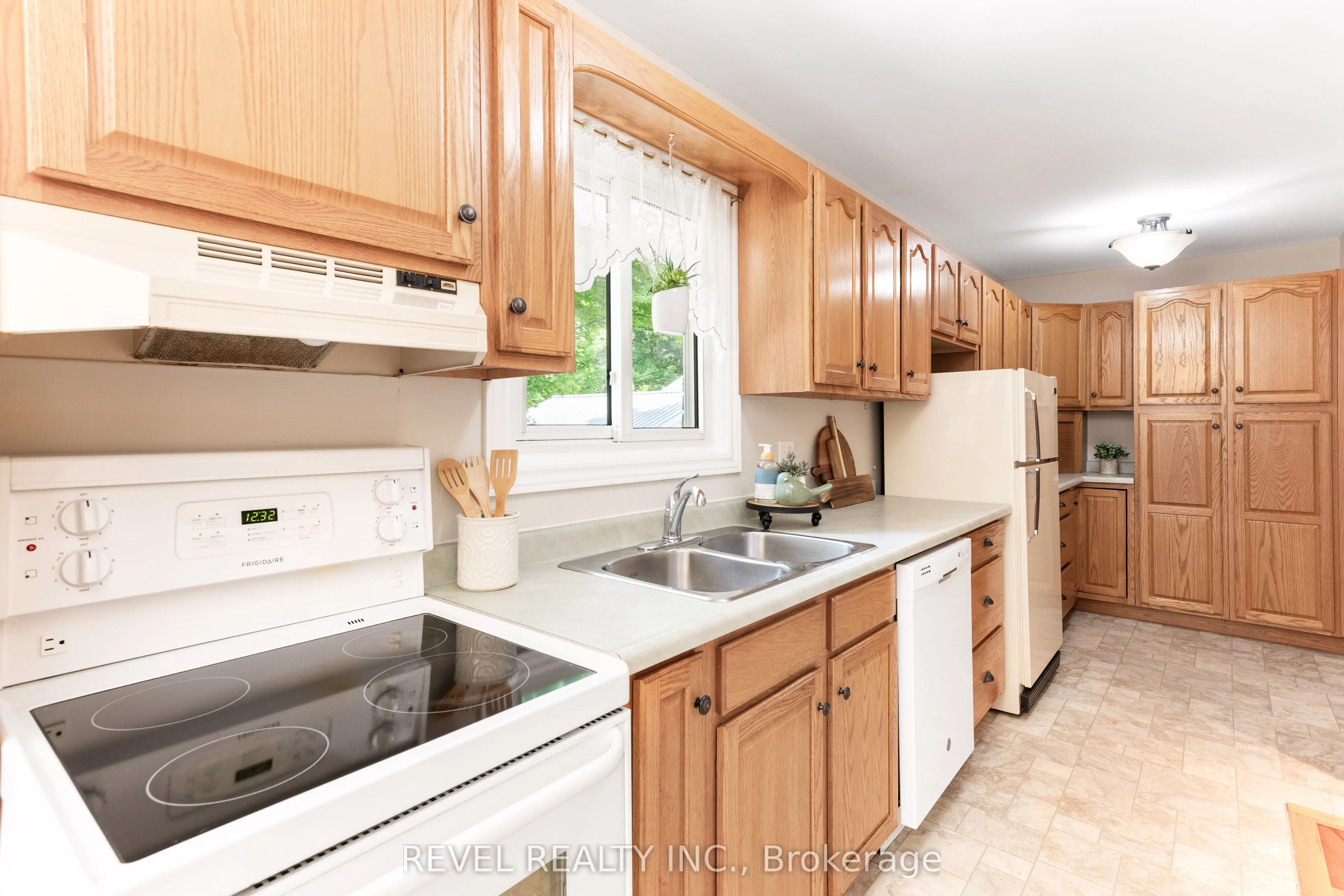 2796 COUNTY RD 48 Road