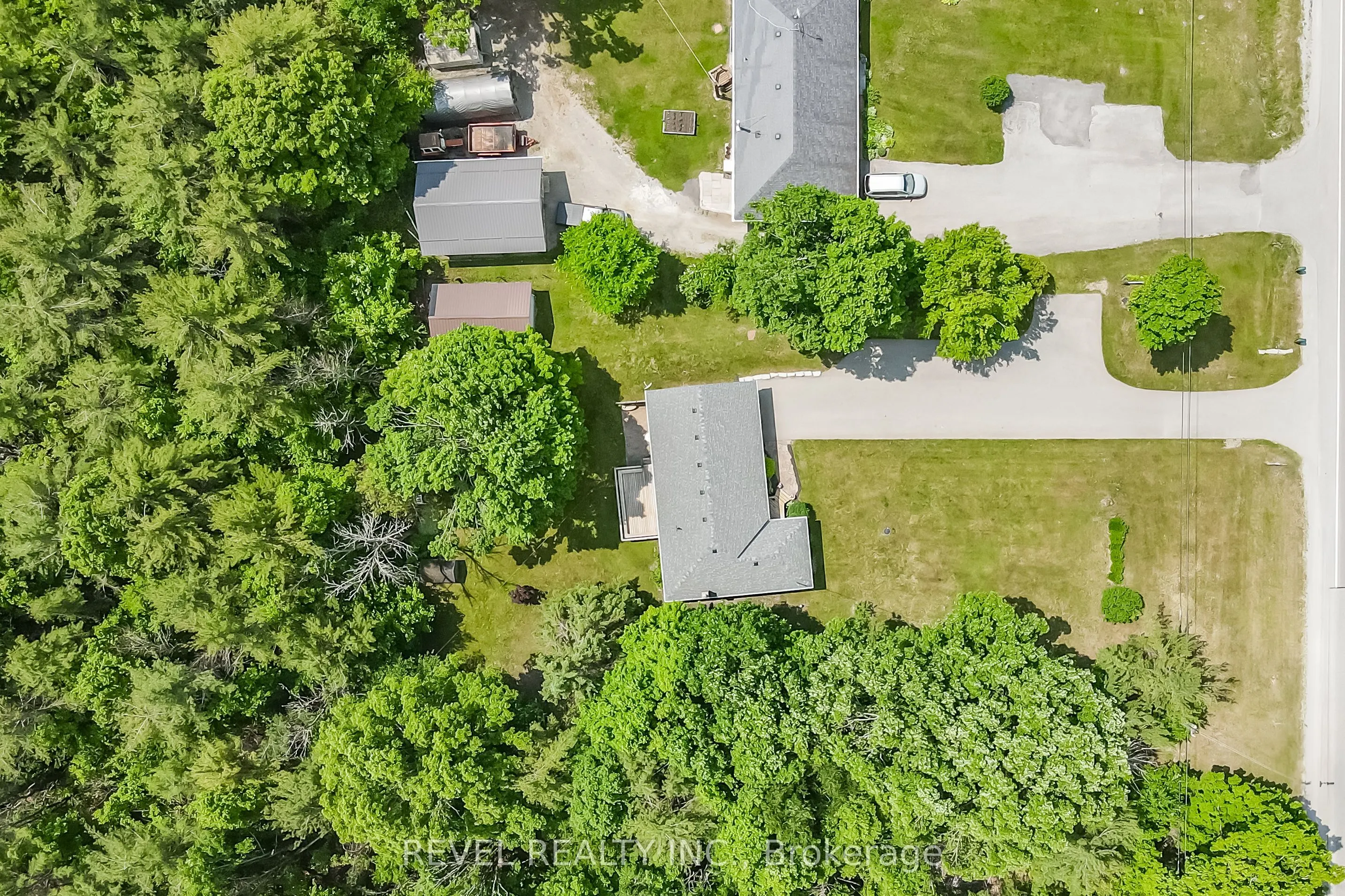 2796 COUNTY RD 48 Road