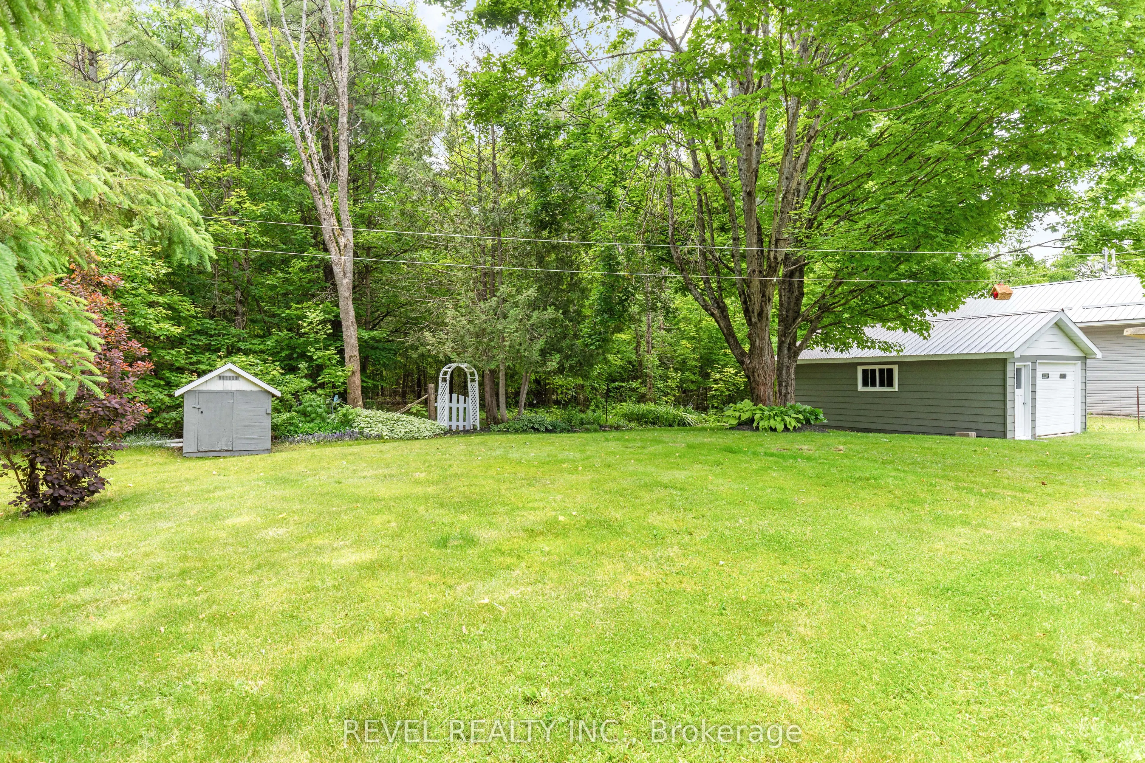 2796 COUNTY RD 48 Road