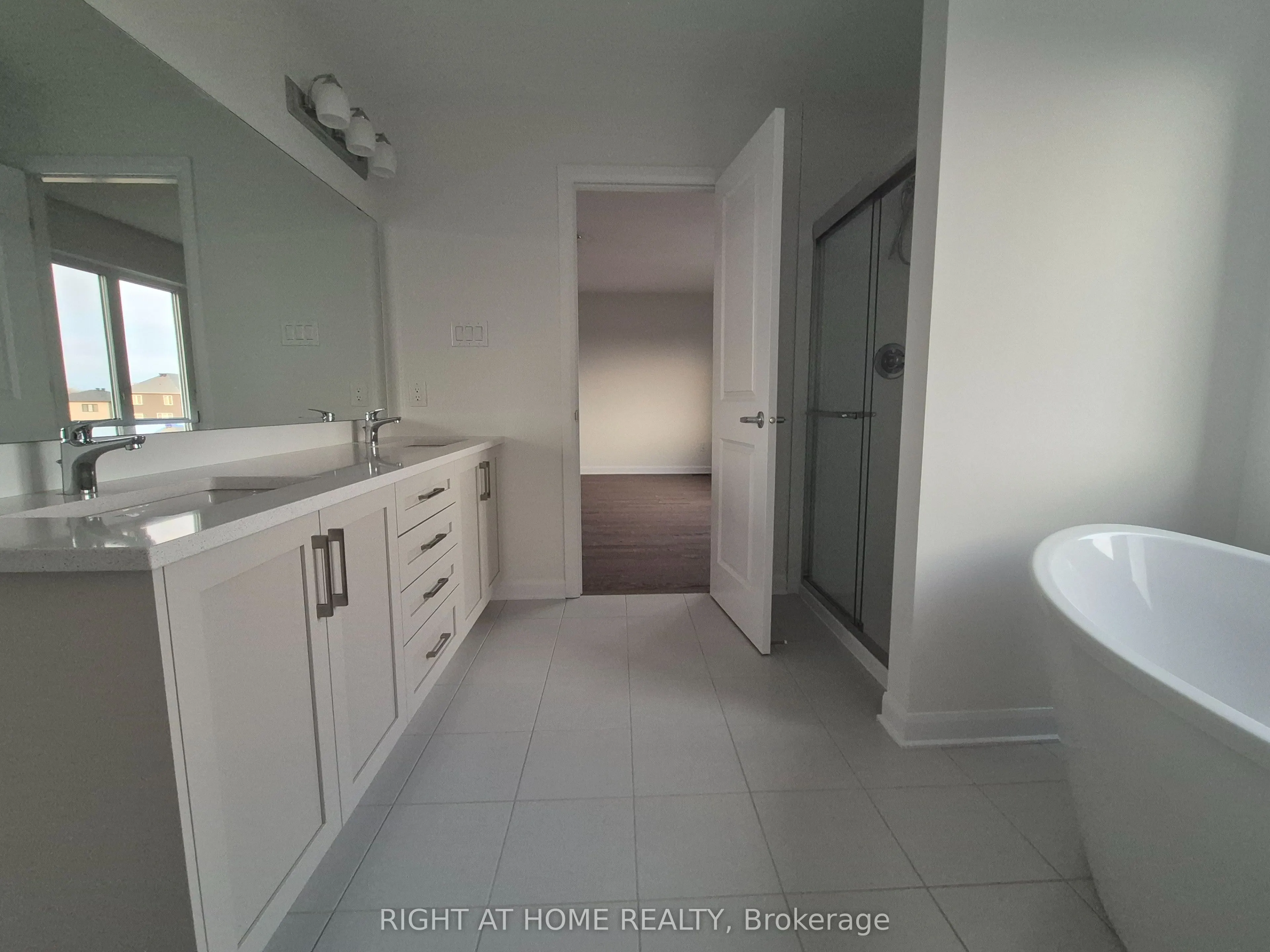 139 INVENTION Boulevard