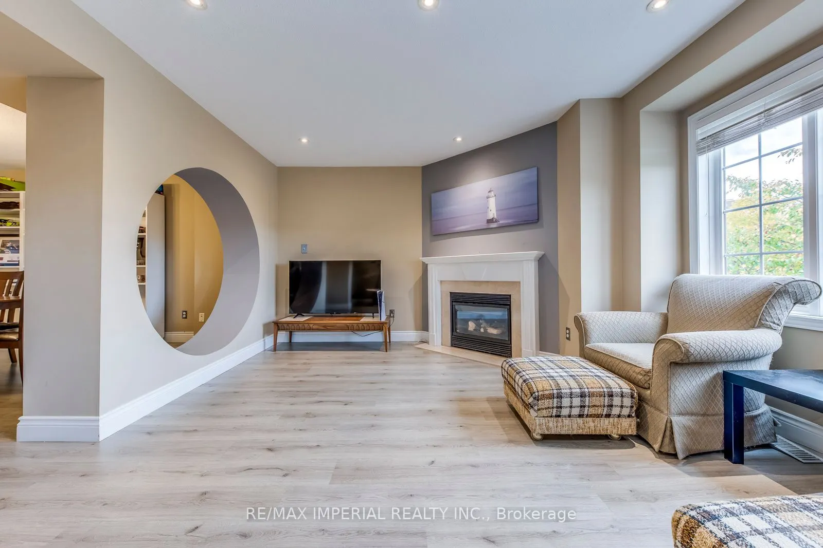 7 Southside Place, #25