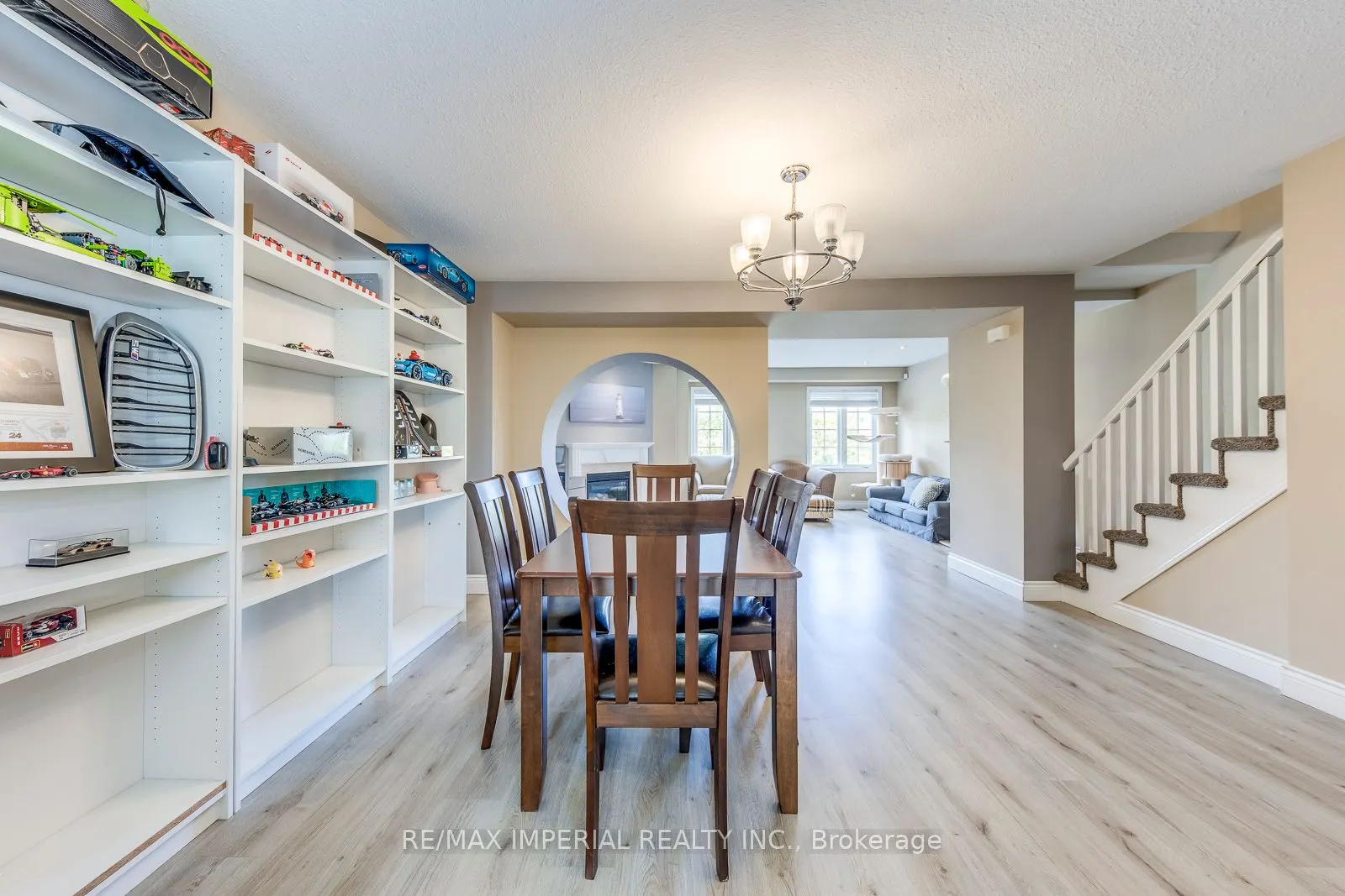 7 Southside Place, #25
