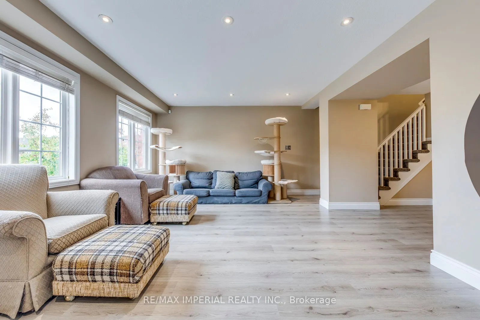 7 Southside Place, #25