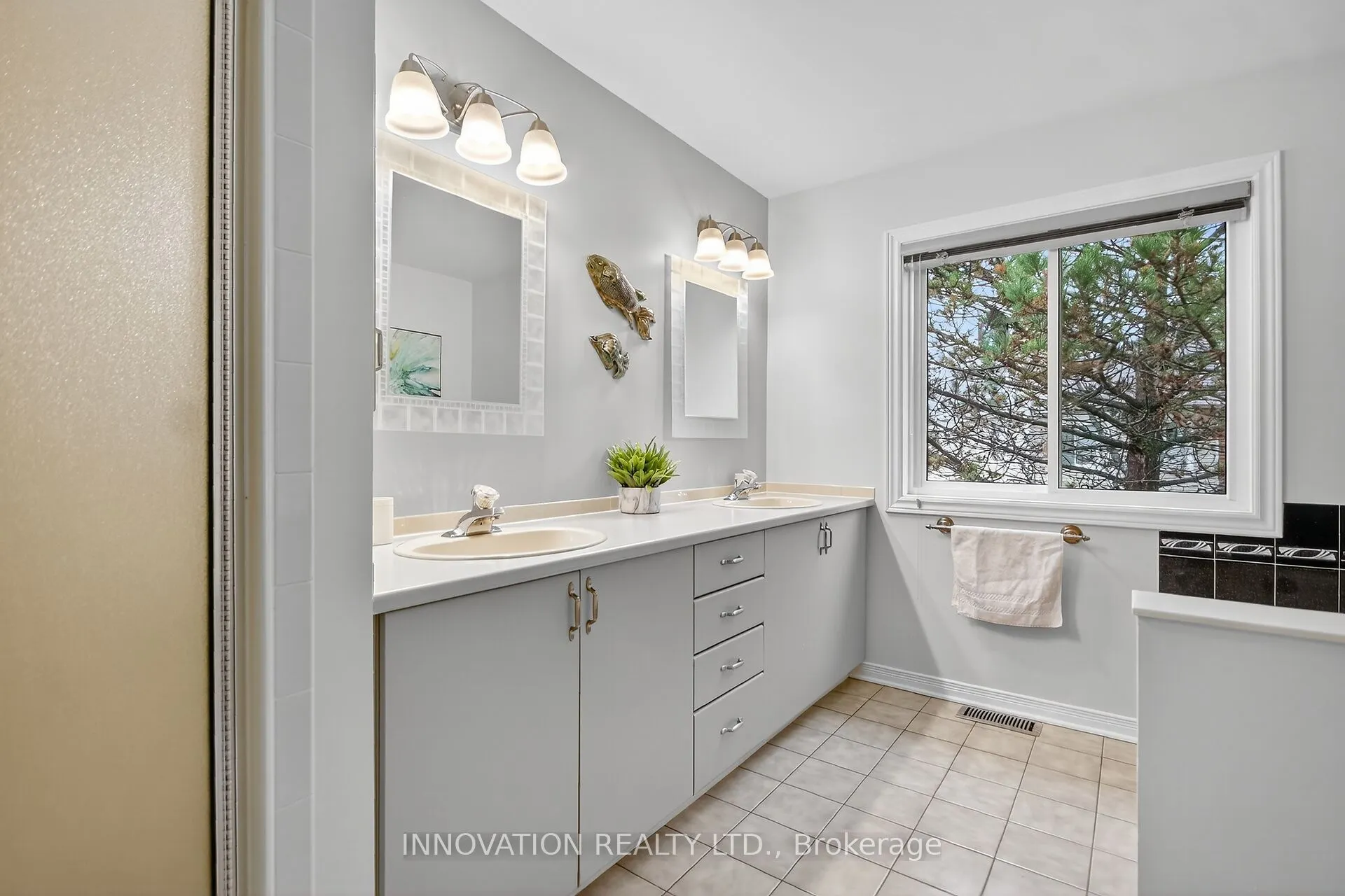 9 Winterburn Terrace, #35
