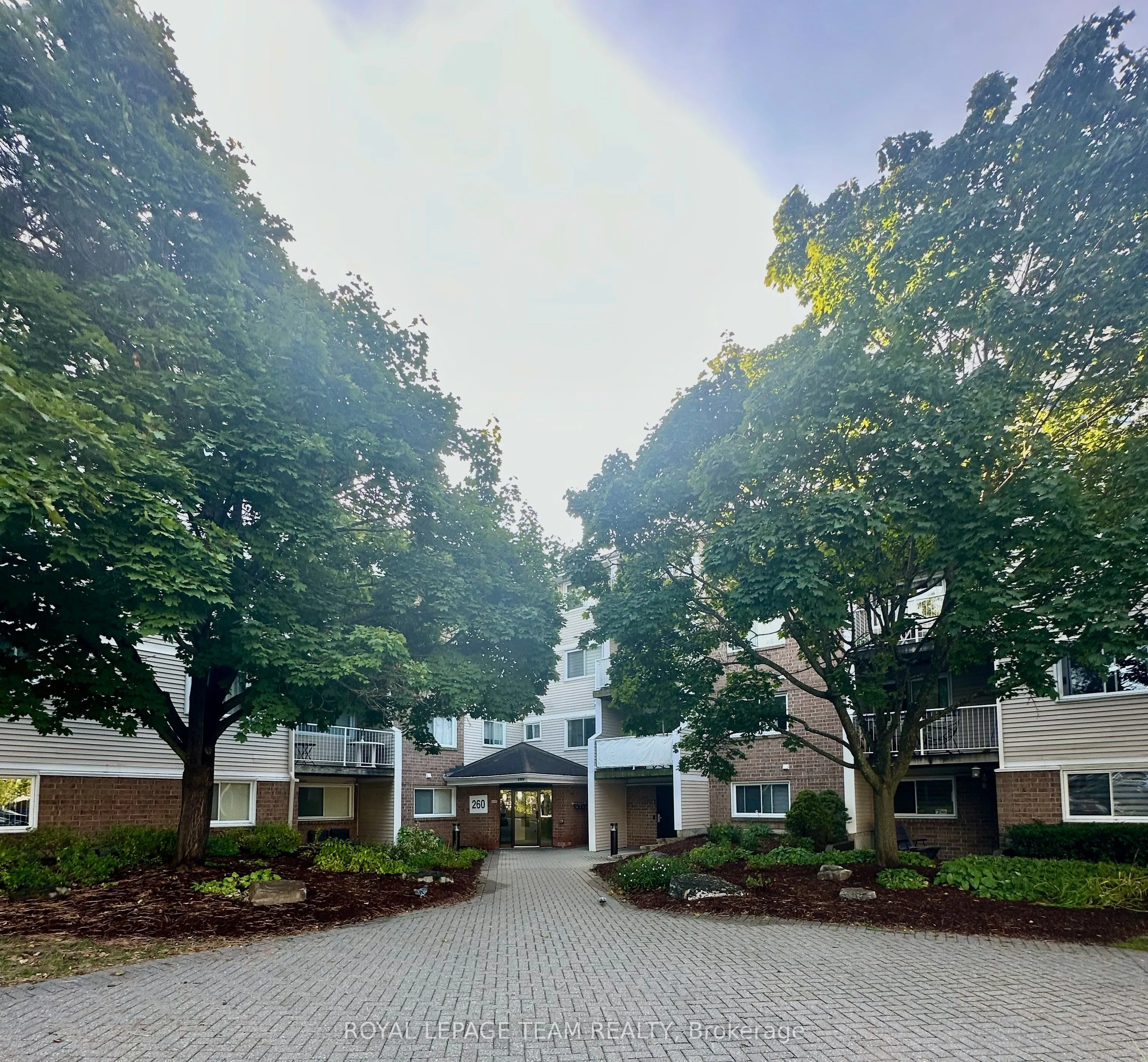 260 Brittany Drive, #200