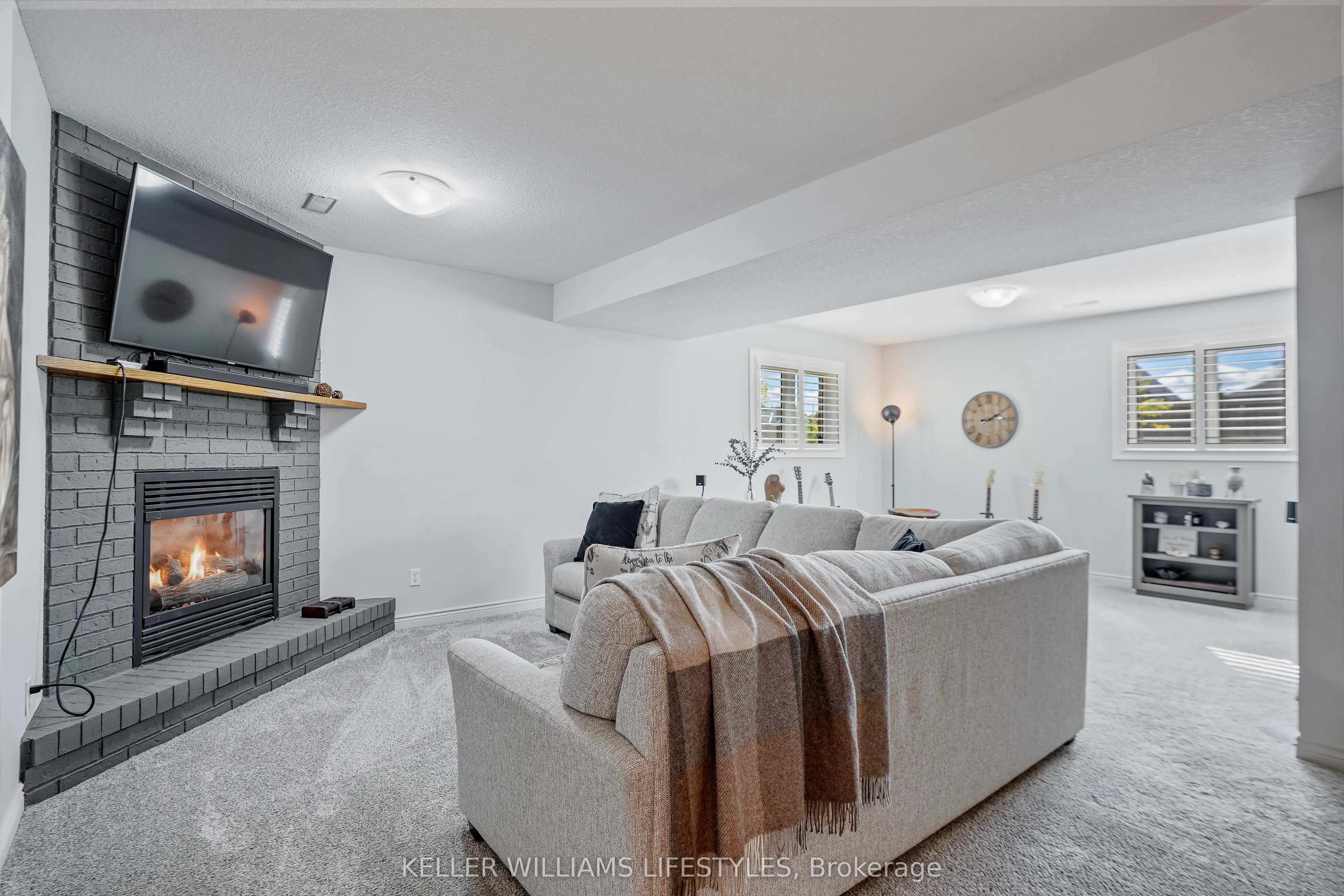 106 ANDERSON Avenue