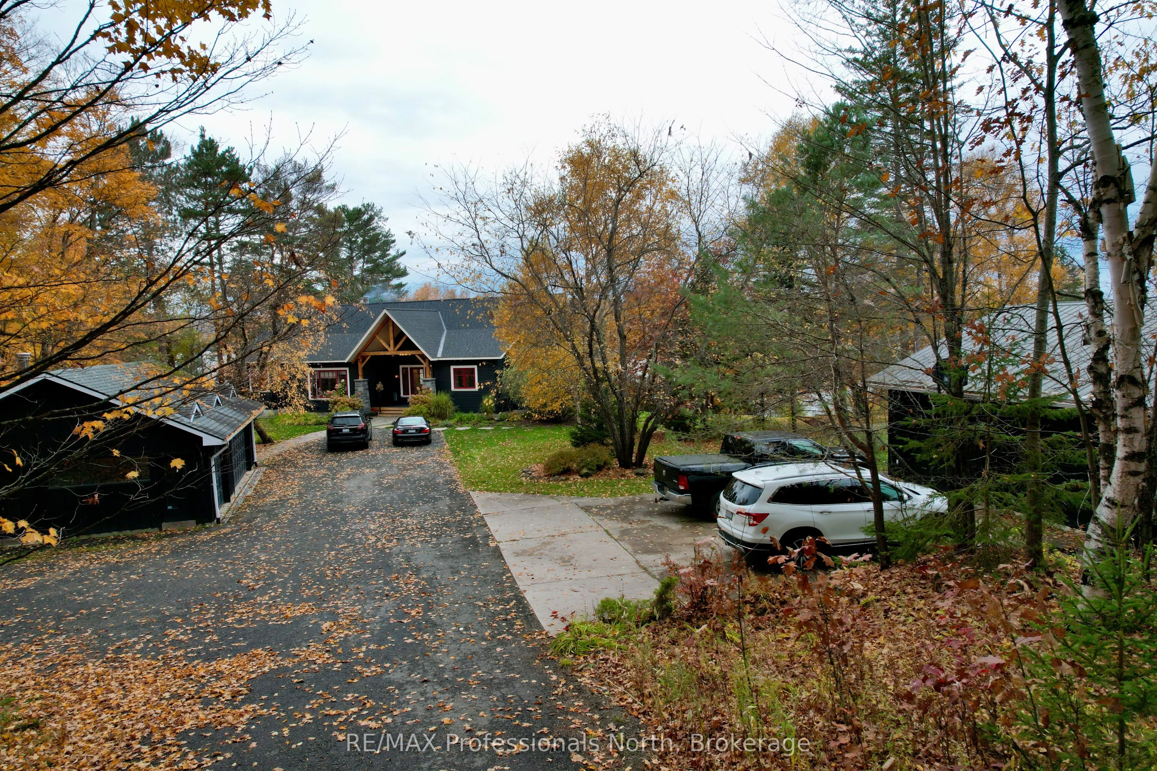 11 Tipper Lane