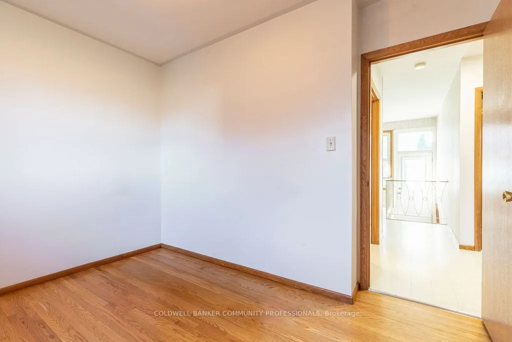 112 Nash Road S
