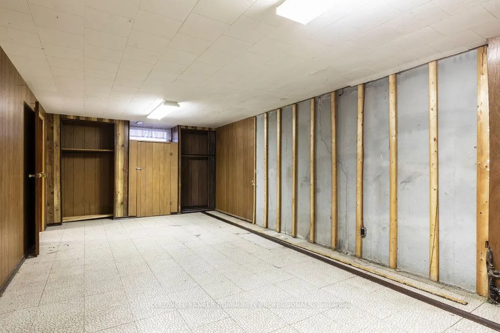 112 Nash Road S