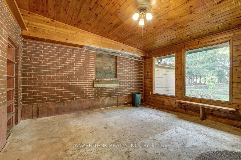 219 Centennial Avenue