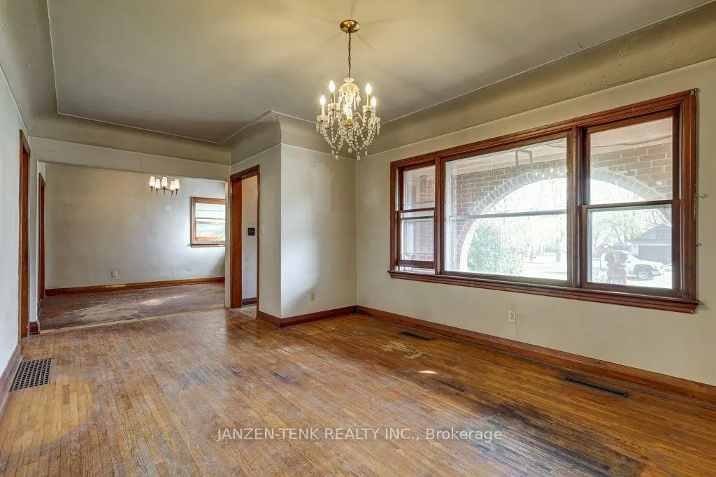 219 Centennial Avenue
