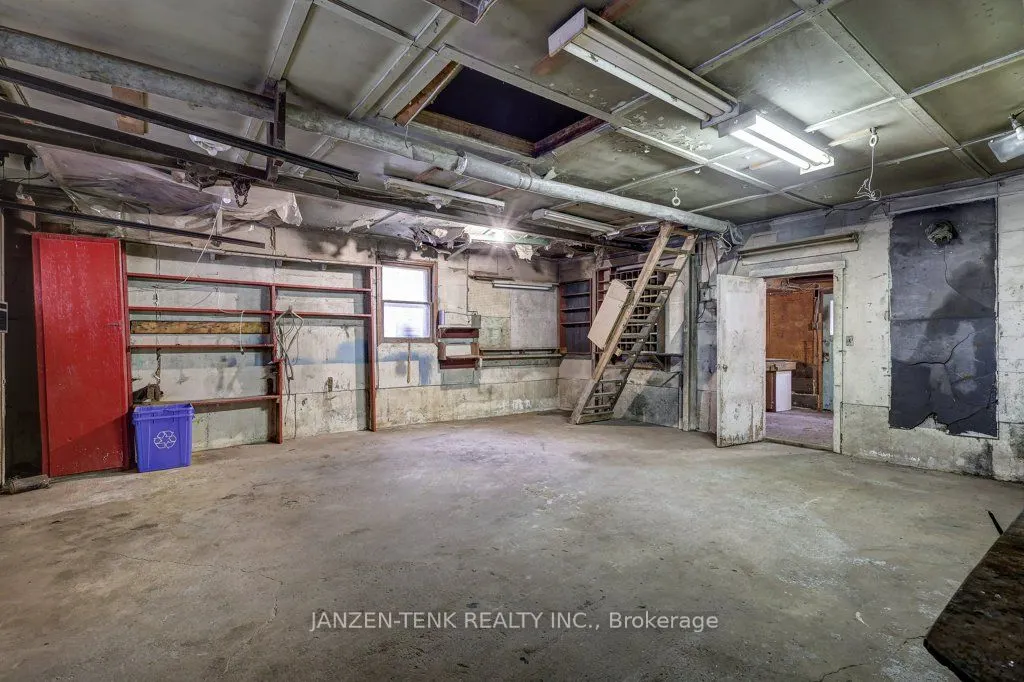 219 Centennial Avenue
