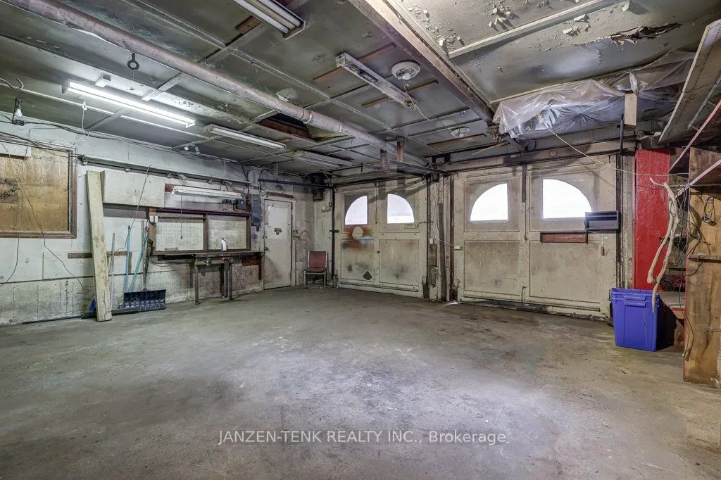 219 Centennial Avenue