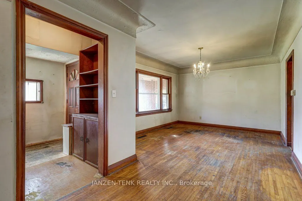 219 Centennial Avenue
