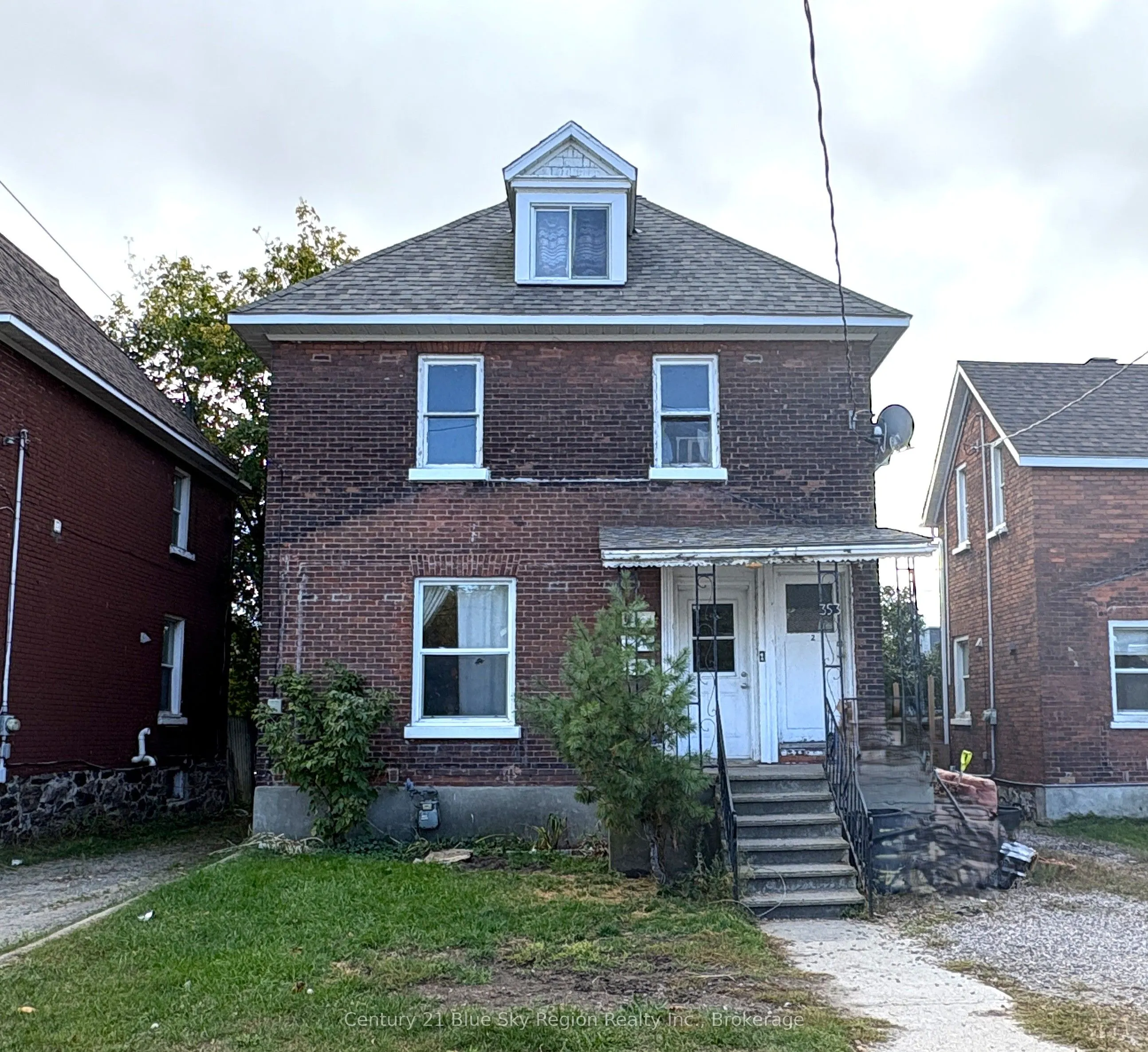 353 Regina Street