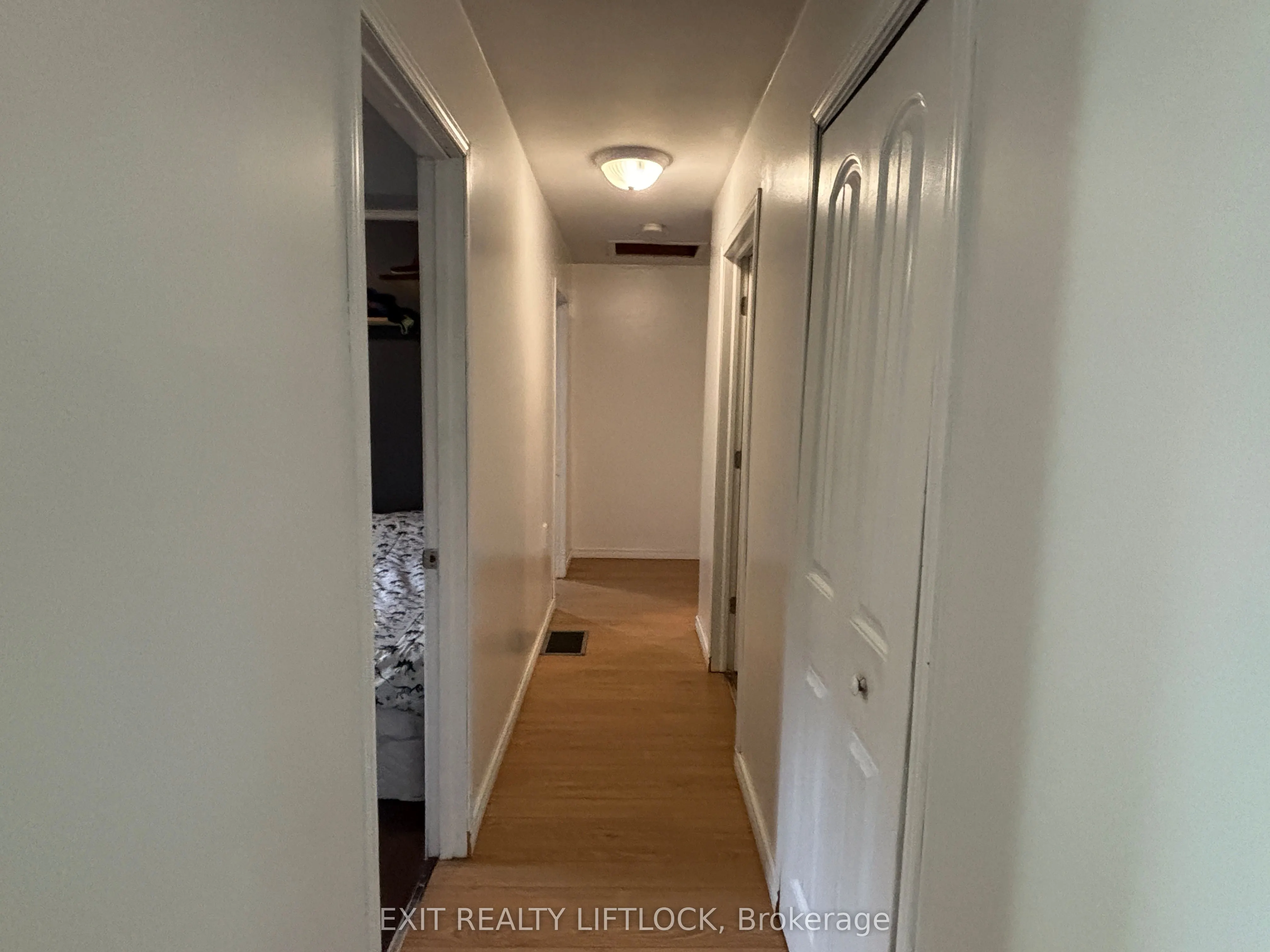 404 Belmont Concession 8