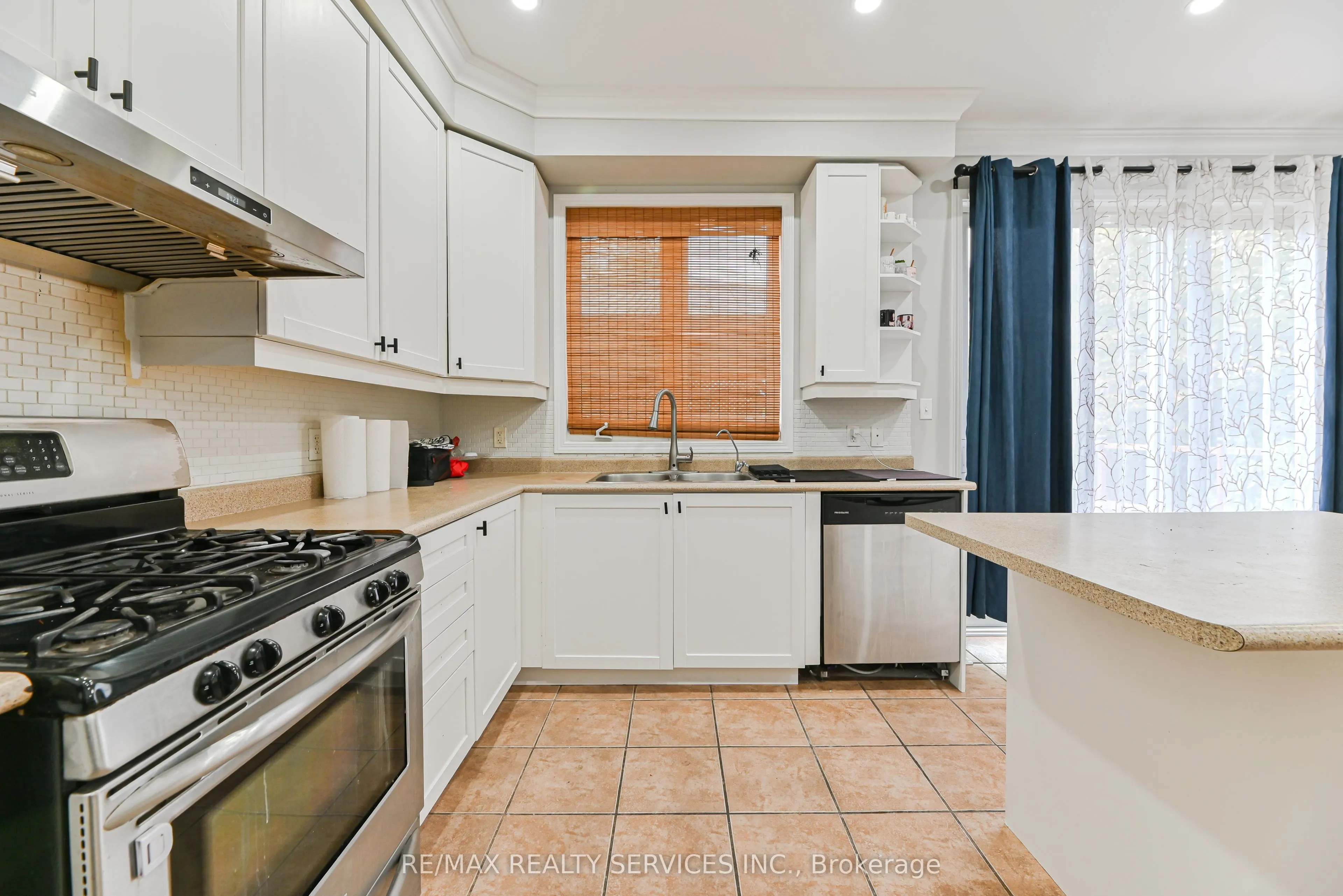 96 Brayshaw Drive