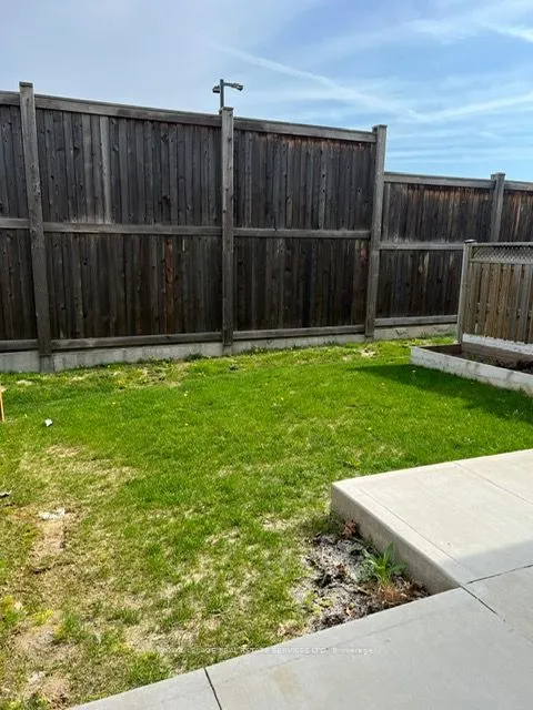 68 Bloom Crescent